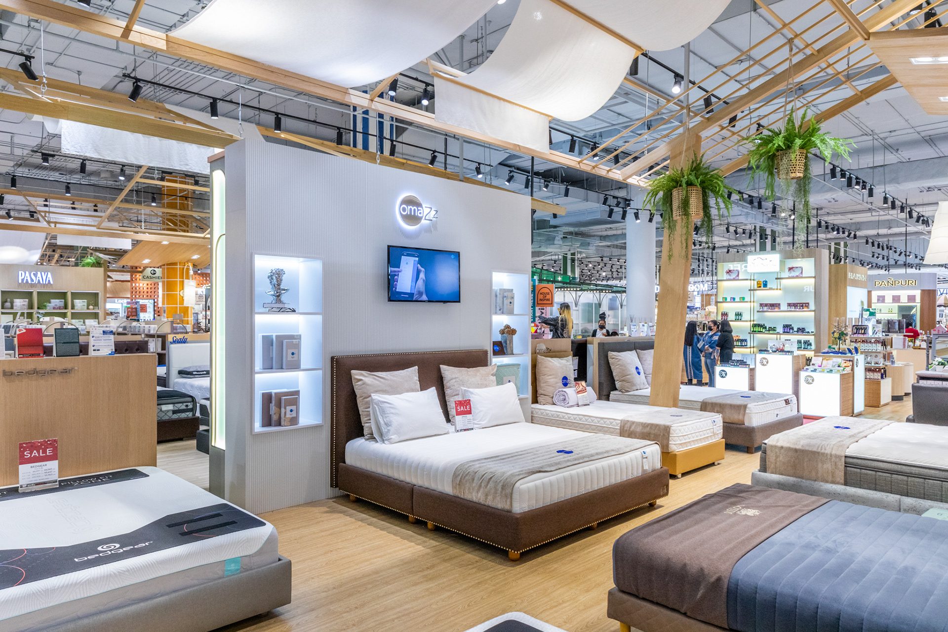 THE LIVING HALL @SIAM PARAGON
