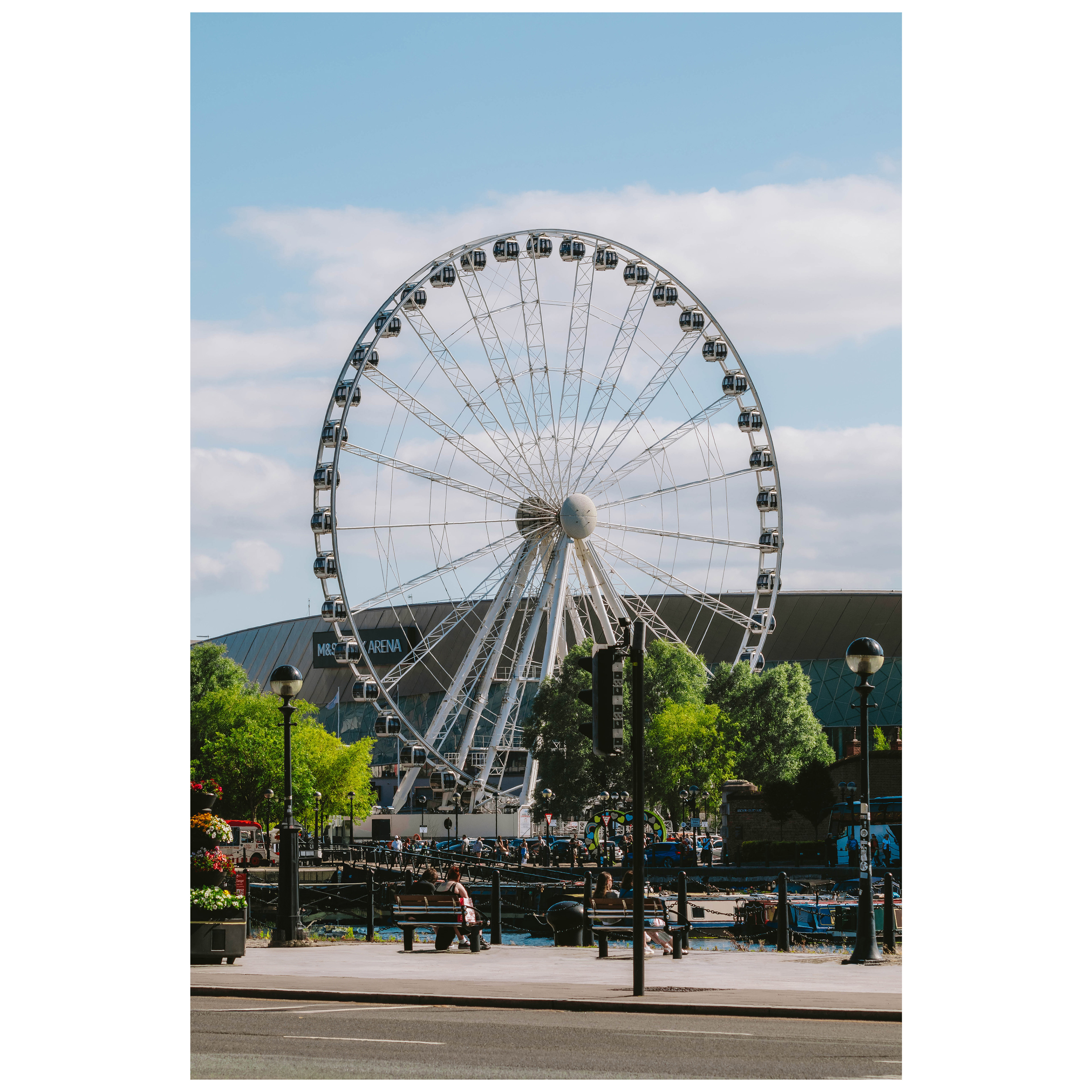 f/8 1/320 ISO 100 100mm