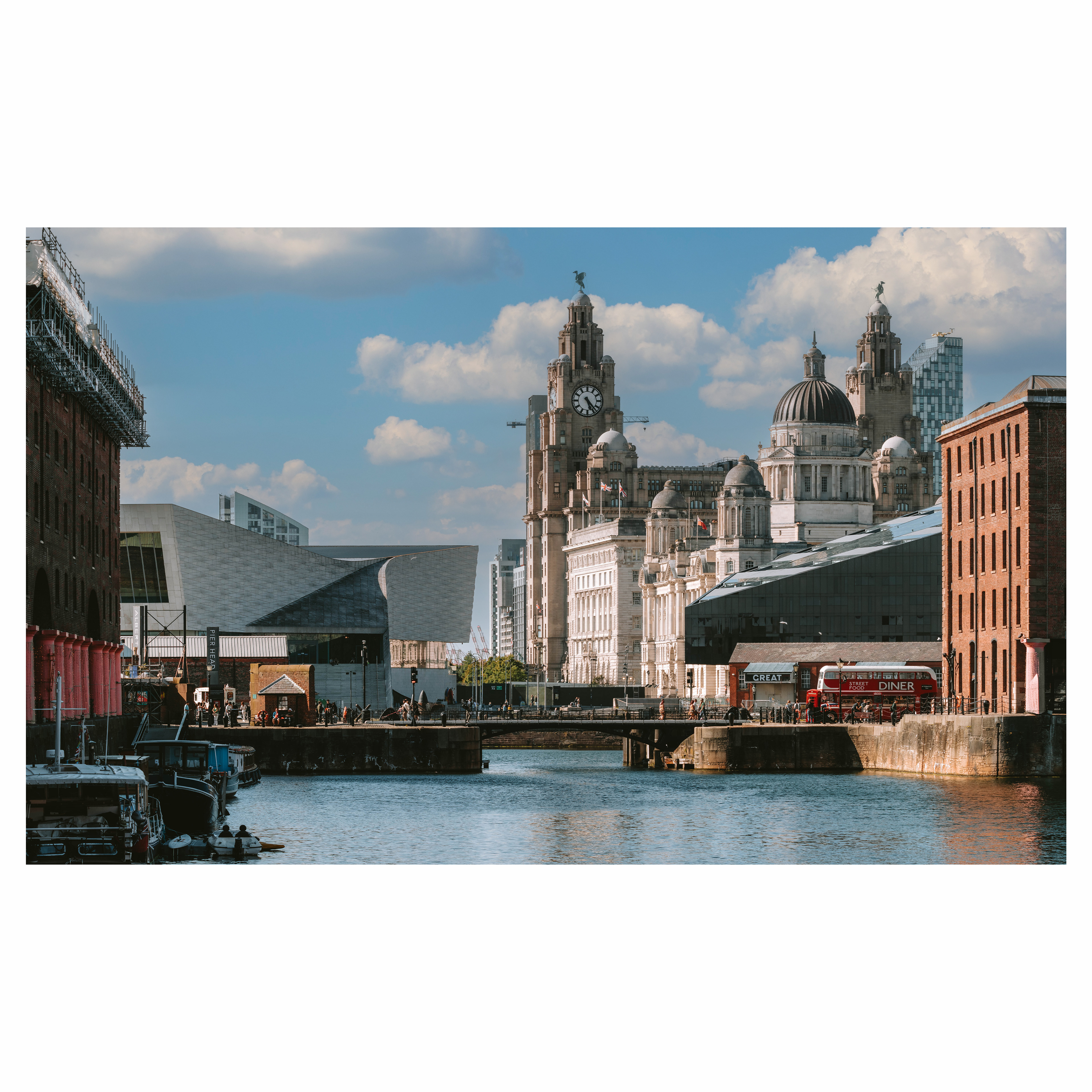 f/8 1/125 ISO 100 100mm