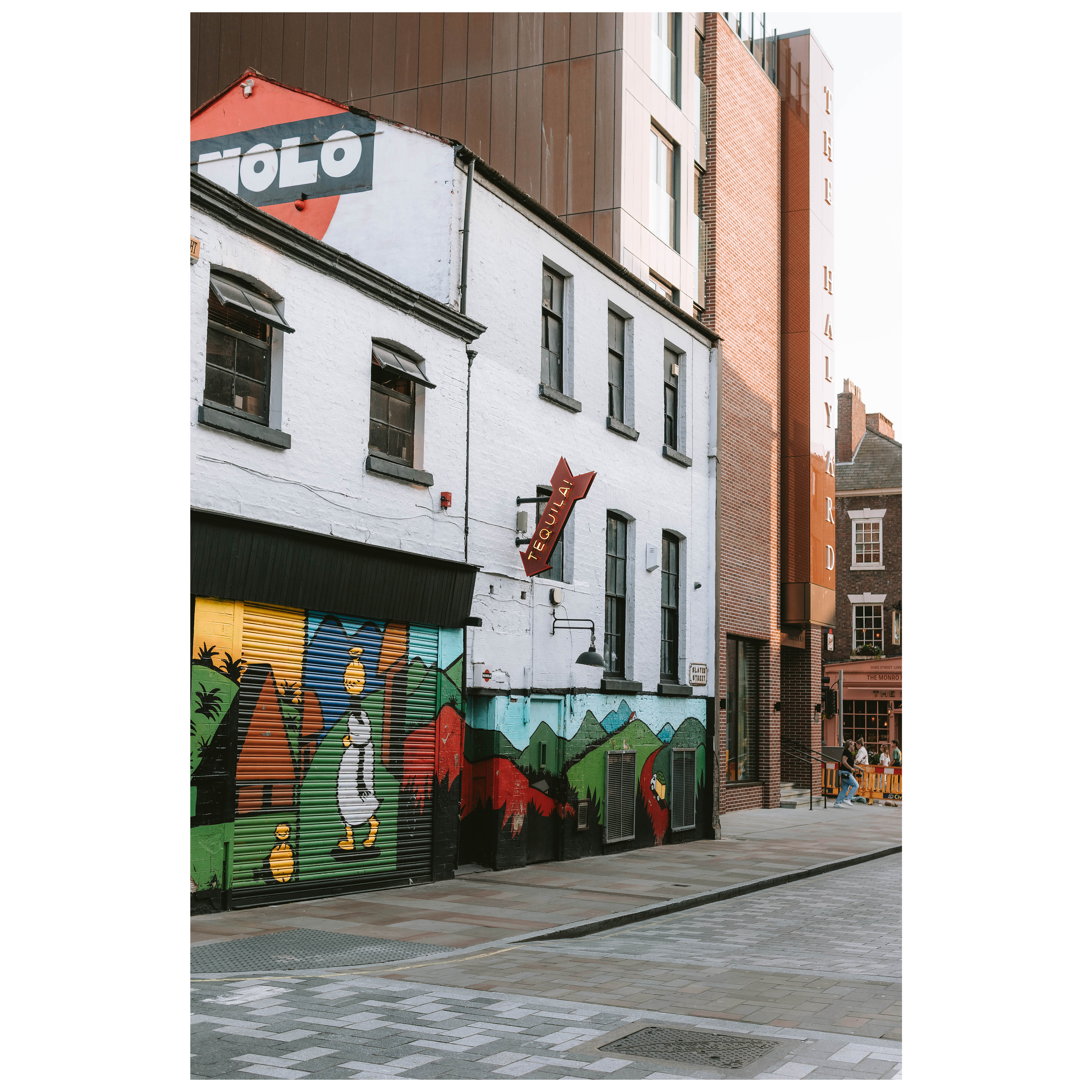 f/2.8 1/400 ISO 100 30mm