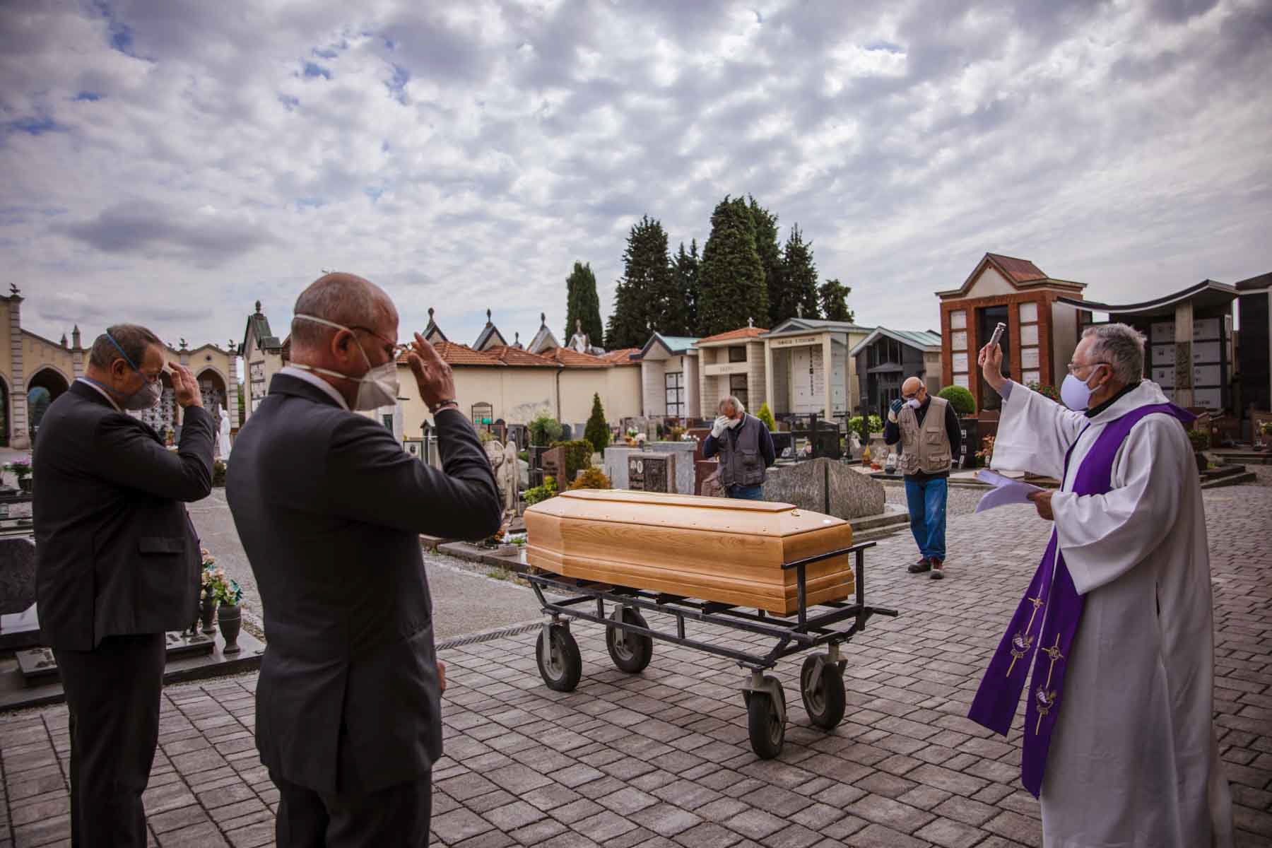 Priests and gravediggers were the only person allowed to celebrate funerals