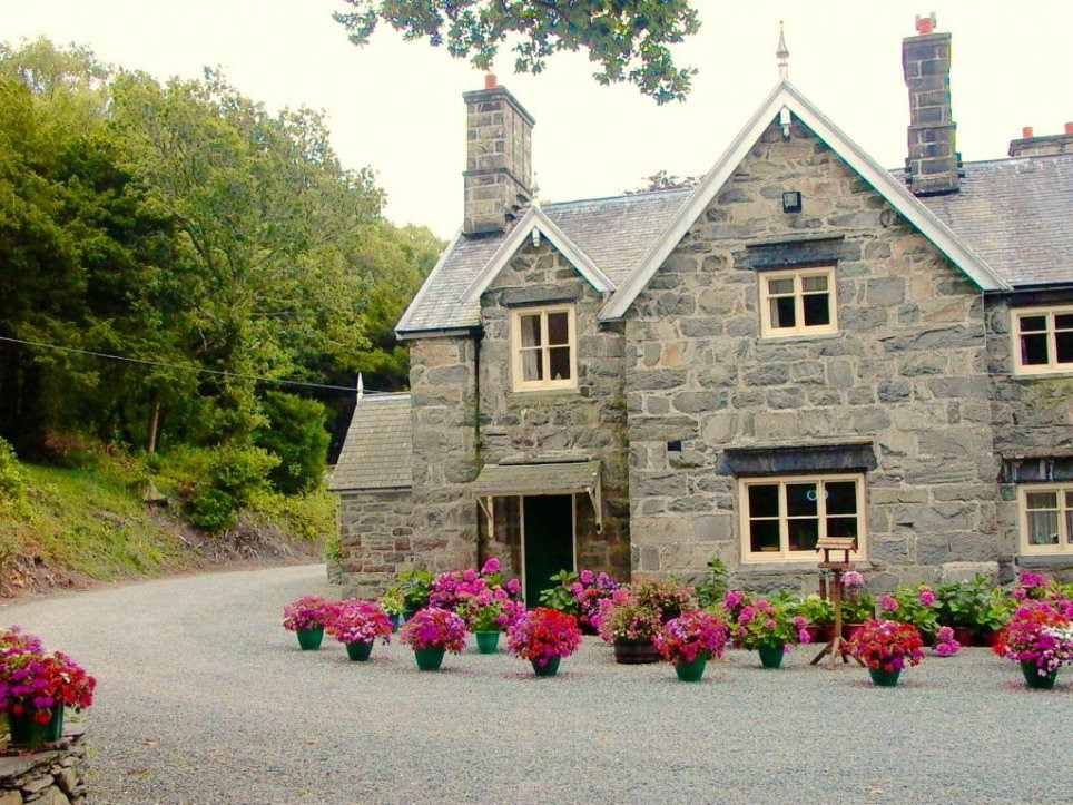 Little Abergwynant Cottage