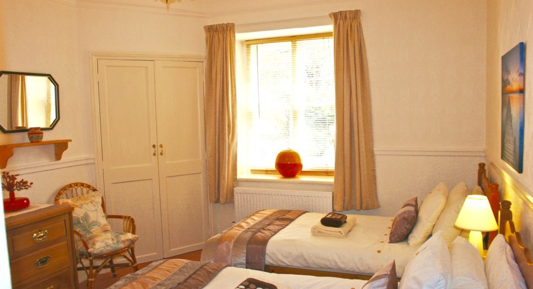 Twin Bedroom