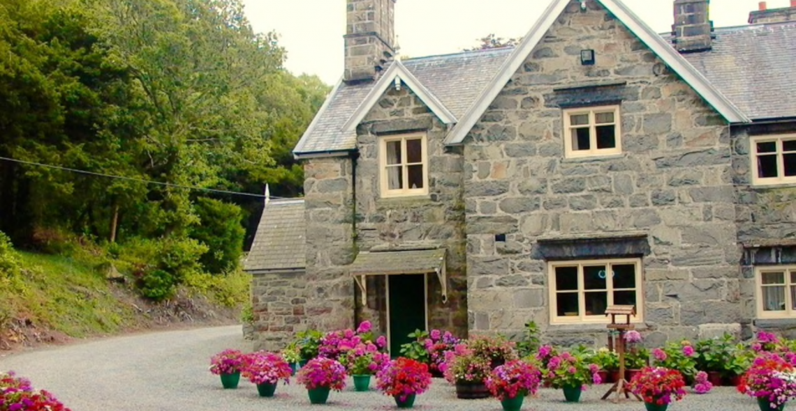 Little Abergwynant Cottage