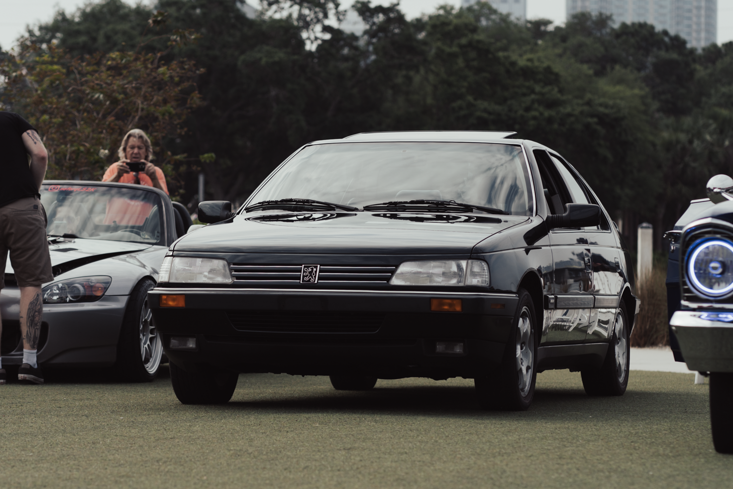 I always get the emblem wrong. Fauxhall and Puegeot (this car).