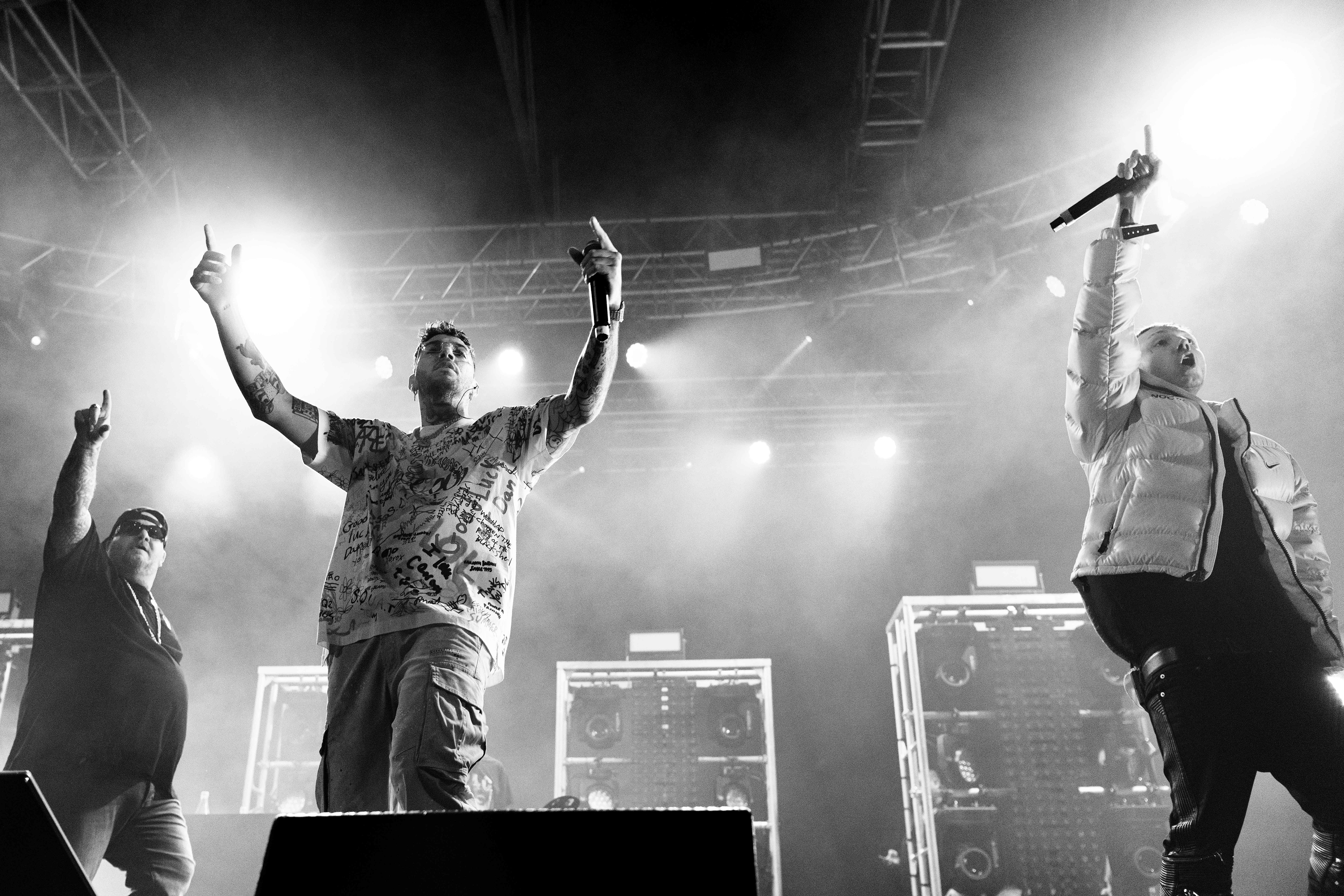 EMIS KILL, JAKE LA FURIA & LAZZA