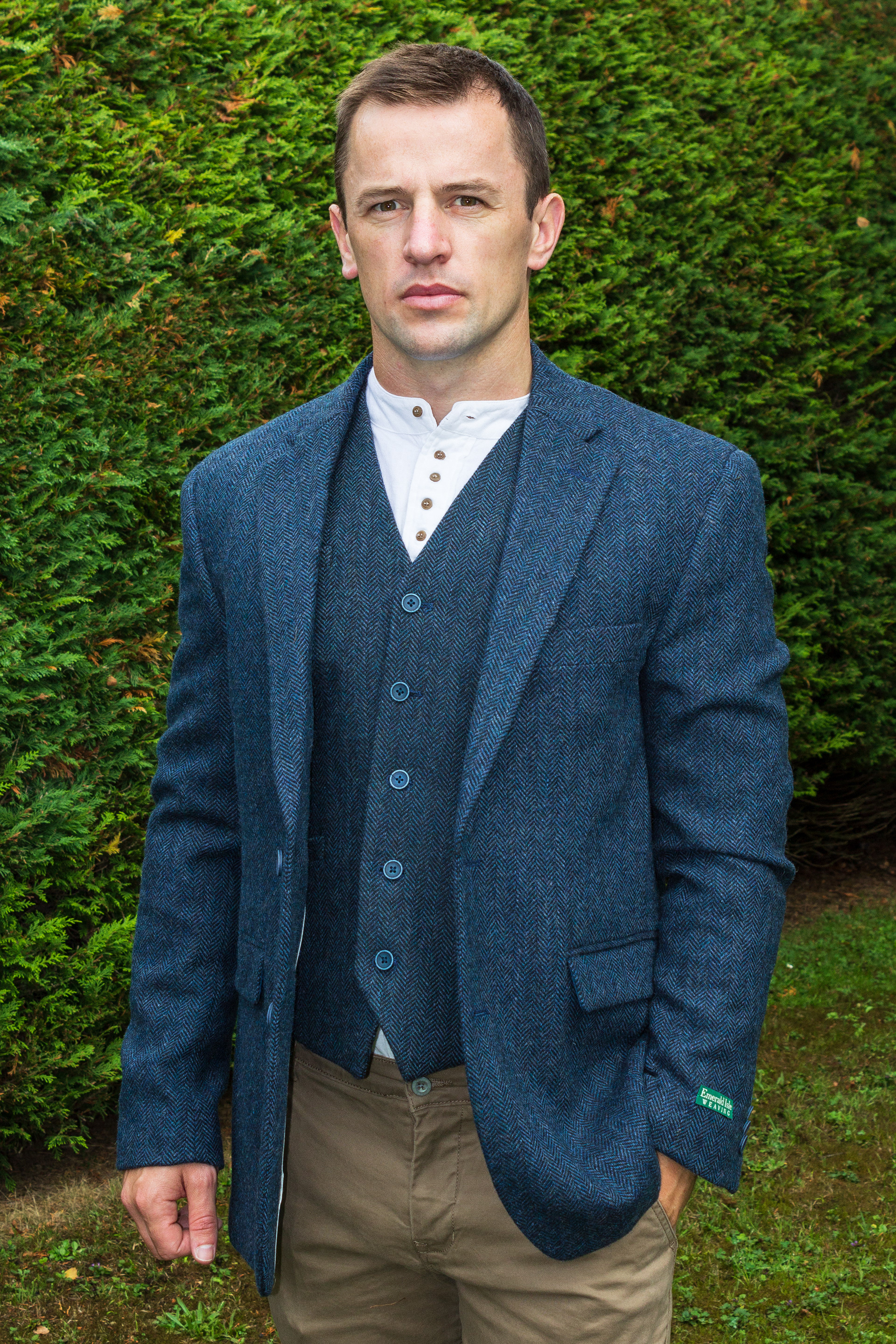 7070 Blue (shown with 6070 waistcoat)