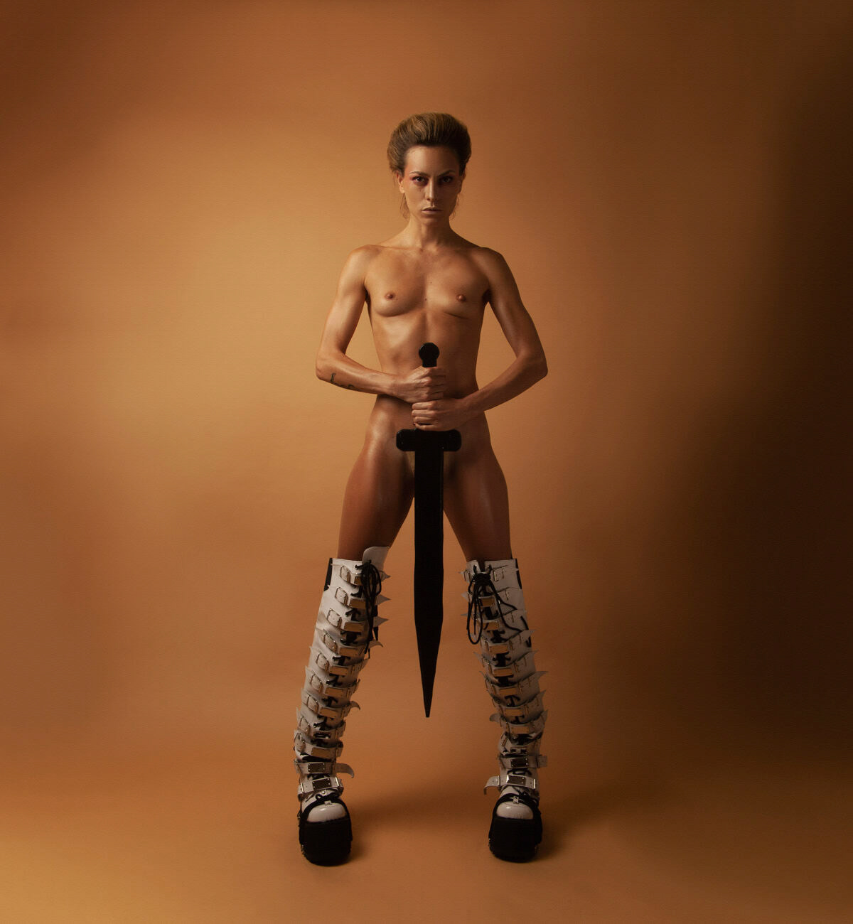 botas y espada yavin