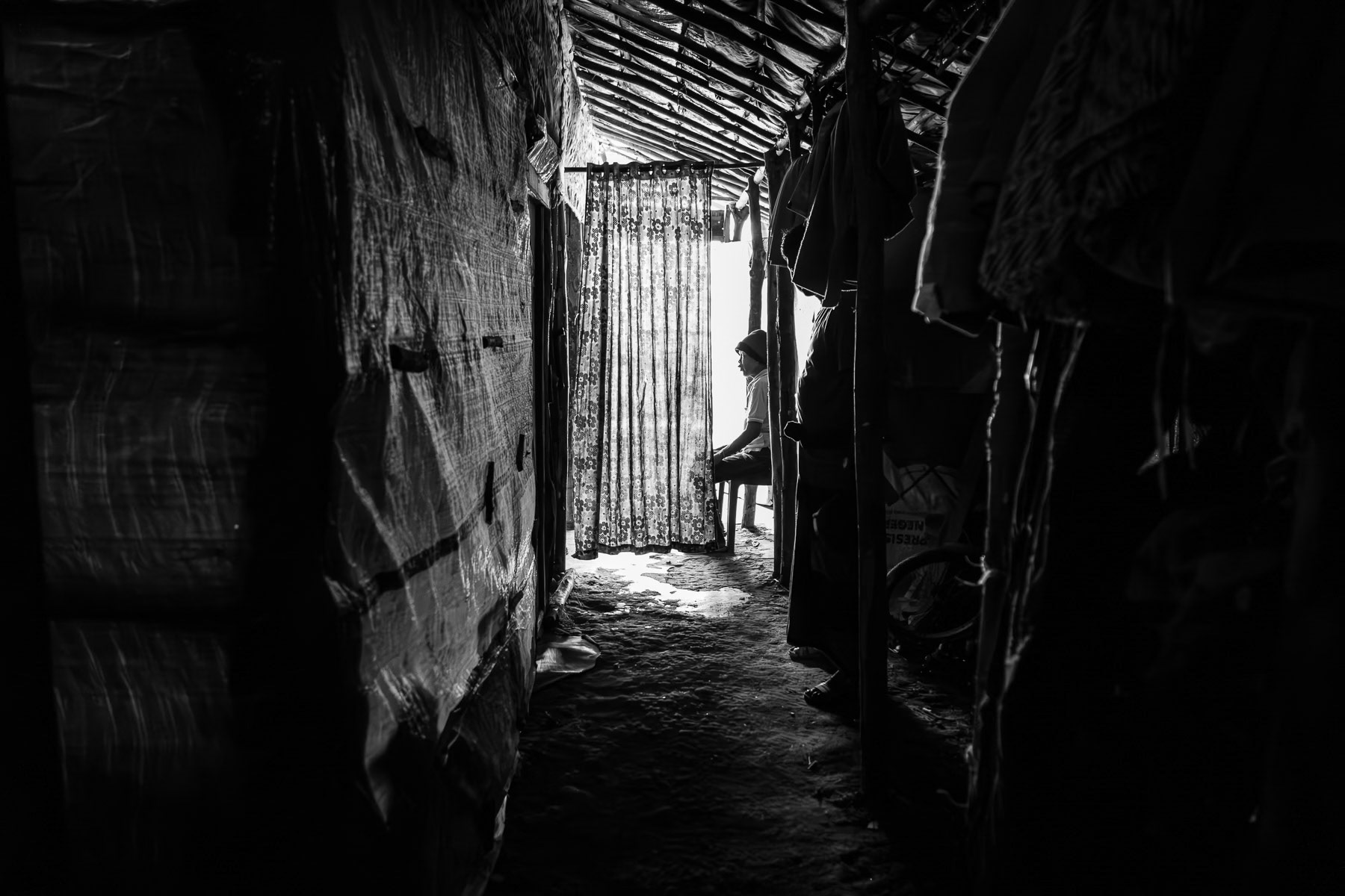This camp, sheltering approximately 600 Rohingya people from Myanmar, illustrates the harsh reality after a perilous sea journey: a struggle for survival against inadequate clean water, sanitation, and the ever-present danger of disease. Pekanbaru, Indonesia, May 2025