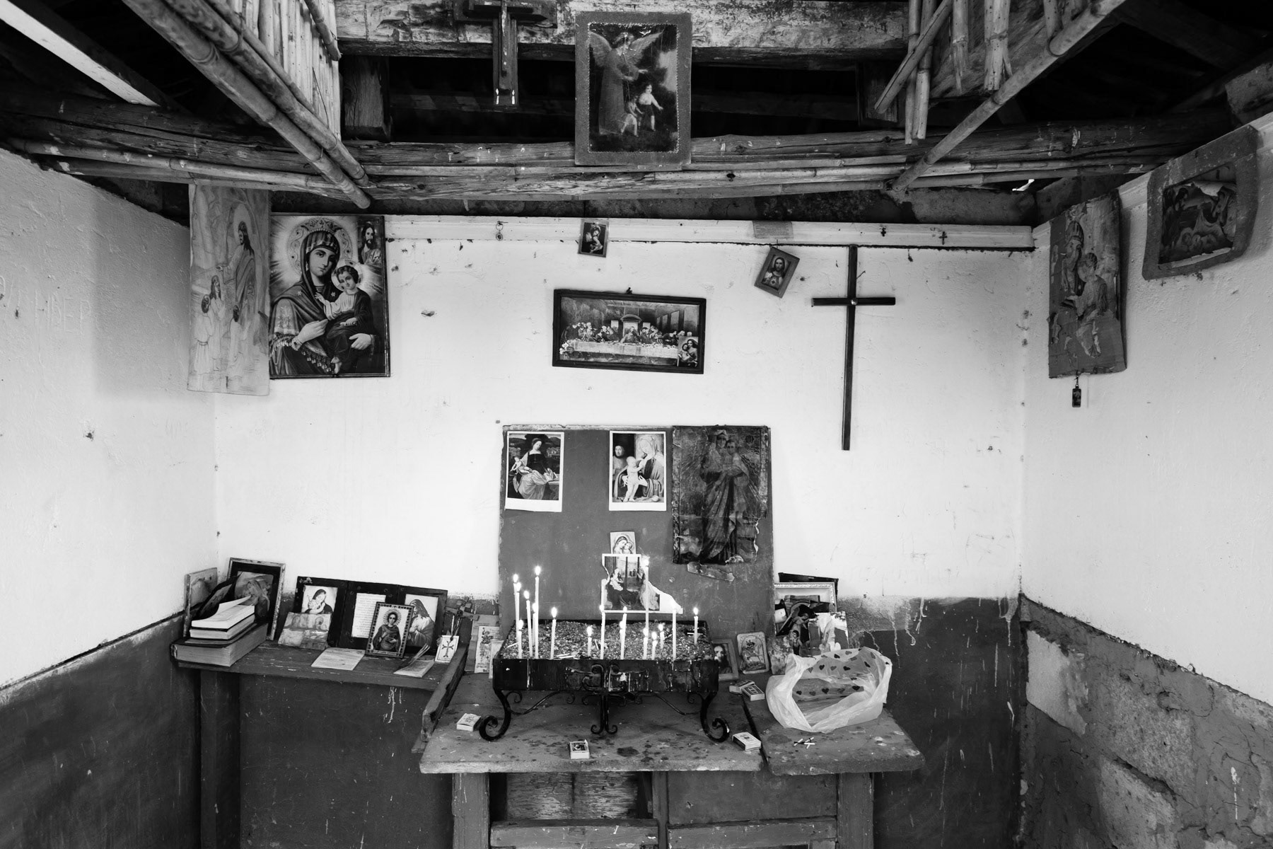Improvised chapel along the road from Kovsakan to Jrakan, Karabakh, March 2014