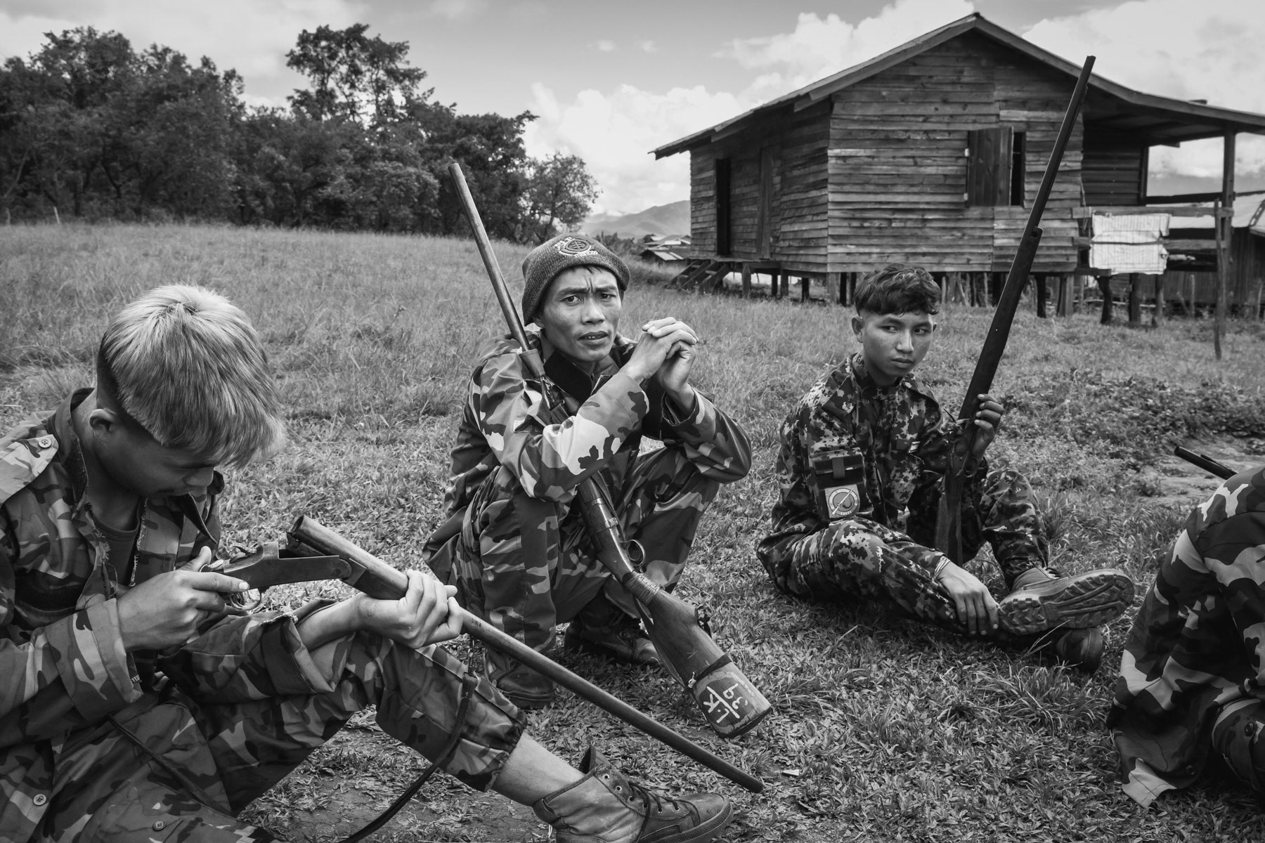 Combattants of the Chin Defence Forces (CDF) in their base. Since the military coup in Myanmar, people have taken up arms throughout the country to resist and defend themselves against atrocities committed by Tatmadaw, the Myanmar military who supressed civilian rule in February 2021. Chin State, Myanmar, September 2022