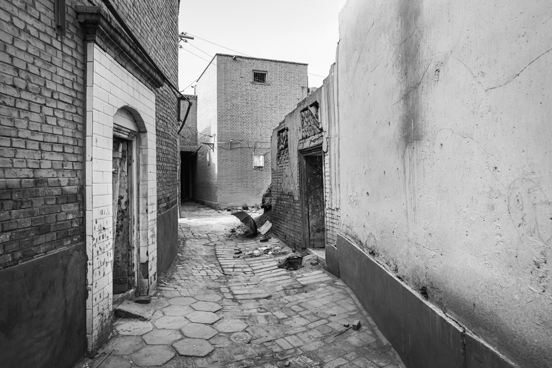A part of the old town of Kashgar that was completely evacuated in 2018 due to security and sanitation concerns. Despite being of invaluable historical value and inhabited since the time of the silk road caravans, it will most likely be destroyed and be subject of new real estate development projects. Kashgar, Xinjiang, China, September 2019