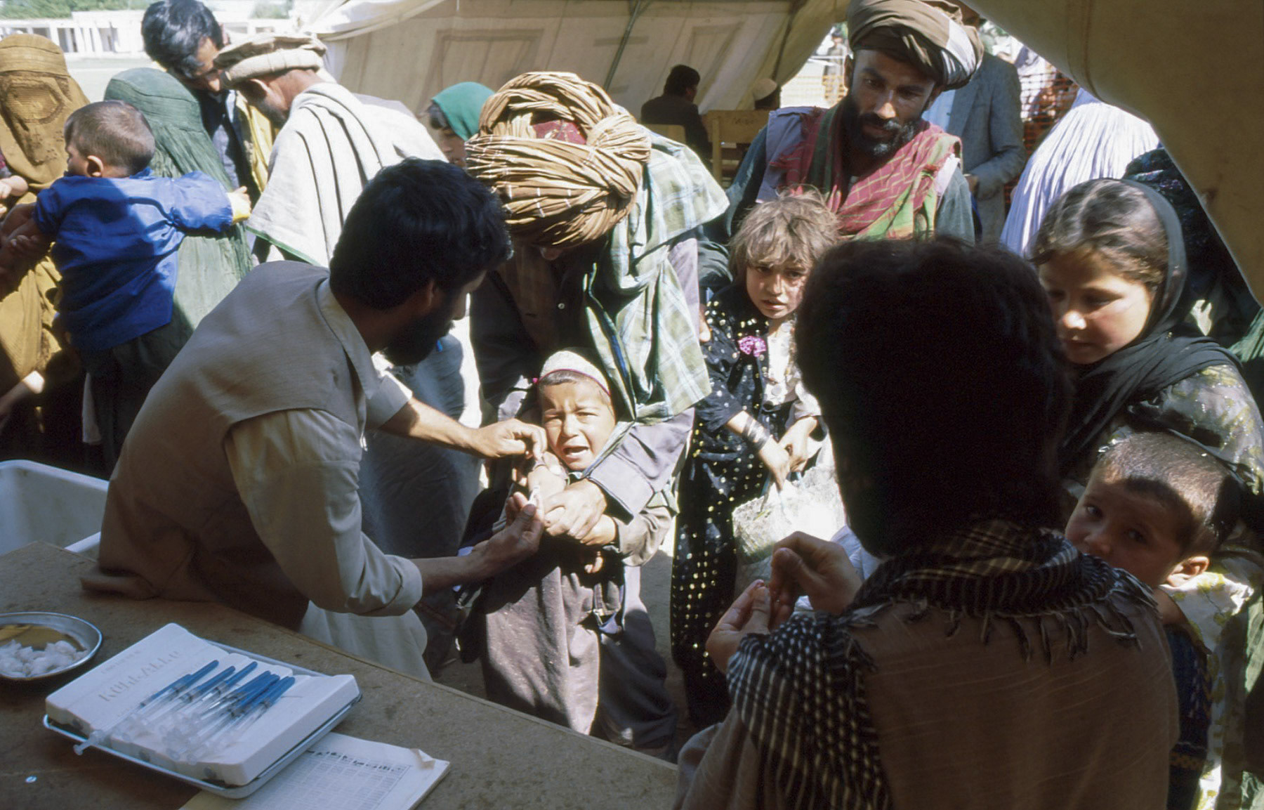 Vaccination campaign against Polio, MSF-Belgium Taloquan, Afghanistan, 1996