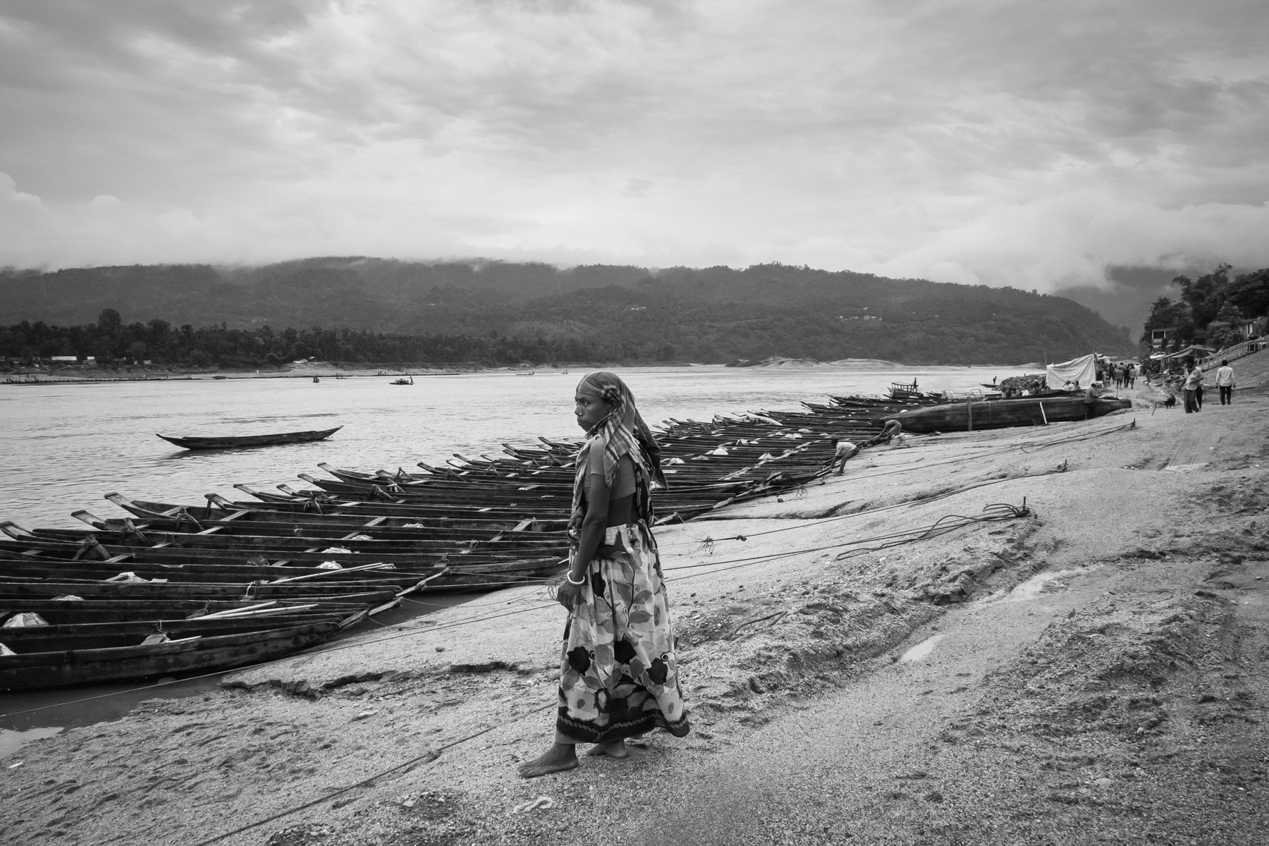 Stone diggers, Goyain river, Jaflong, Bangladesh, May 2016