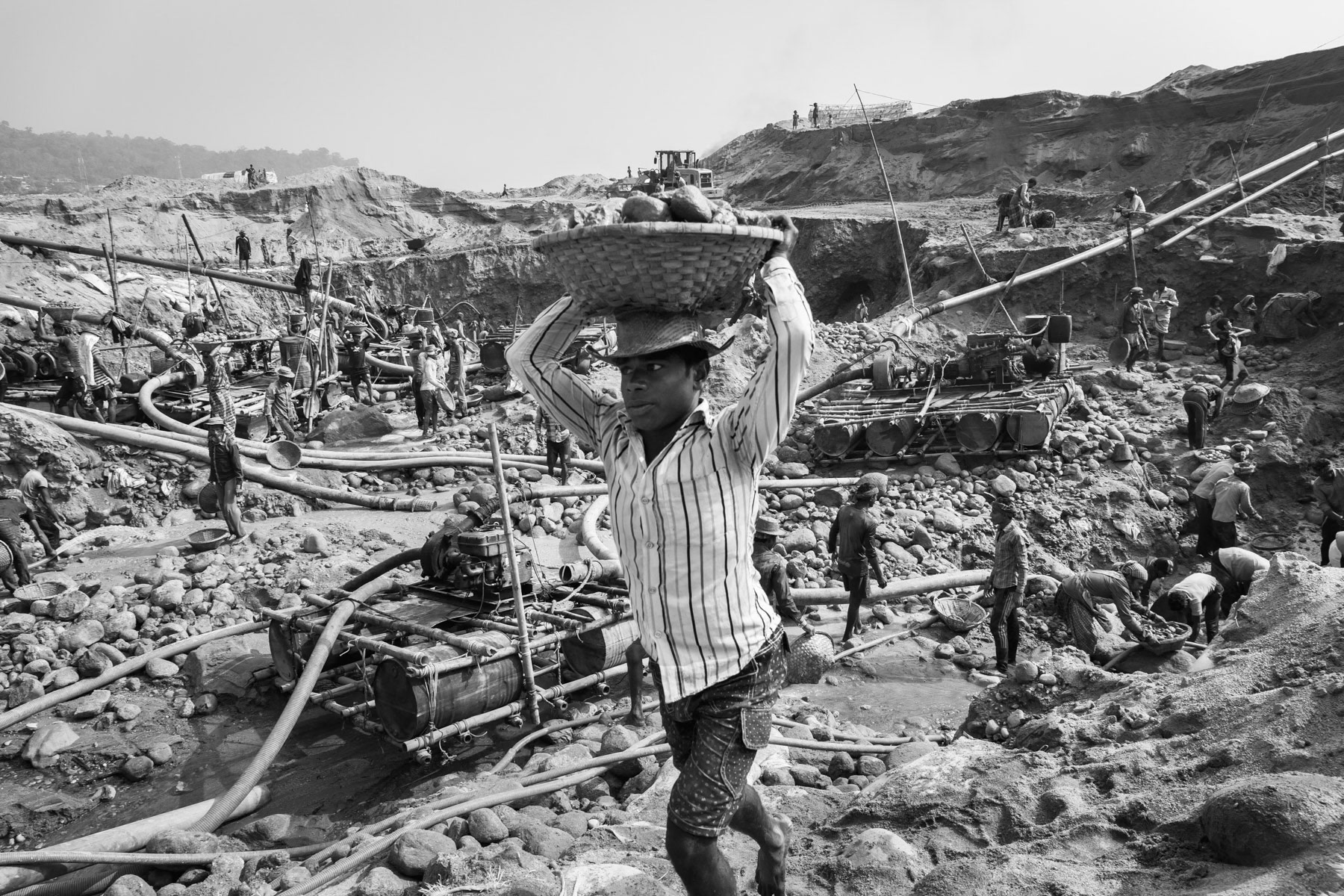 Goyain riverbed where stones for the contruction sector are being extracted, Jaflong, Bangladesh, December 2015