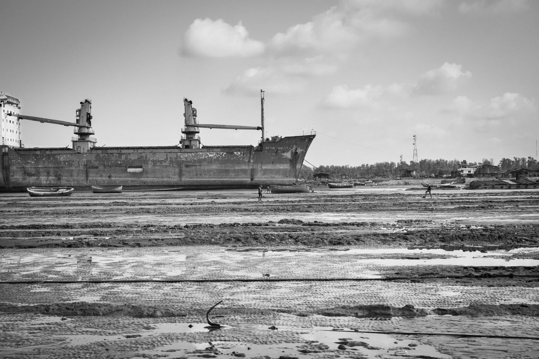 Heavily polluted shore south of Chittagong, Kumira ship breaking yards, Bangladesh, June 2015