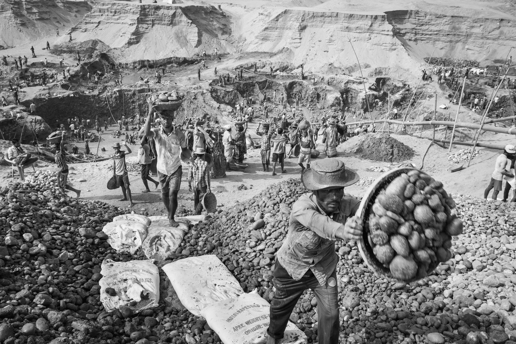 Stone diggers, Jaflong in northern Bangladesh, December 2015