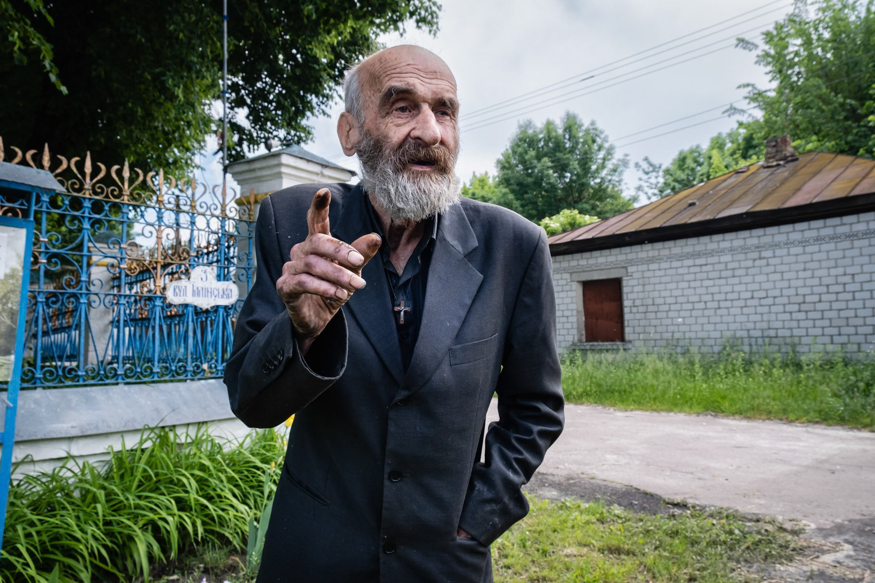 Anatoly, 57 years, worked at the Chernobyl water supply company and is now retired. Lives as a 'samoseli' (self settler) in Chernobyl in his house alone and is struggling with an alcohol addiction. Chernobyl exclusion zone, Ukraine, June 2021