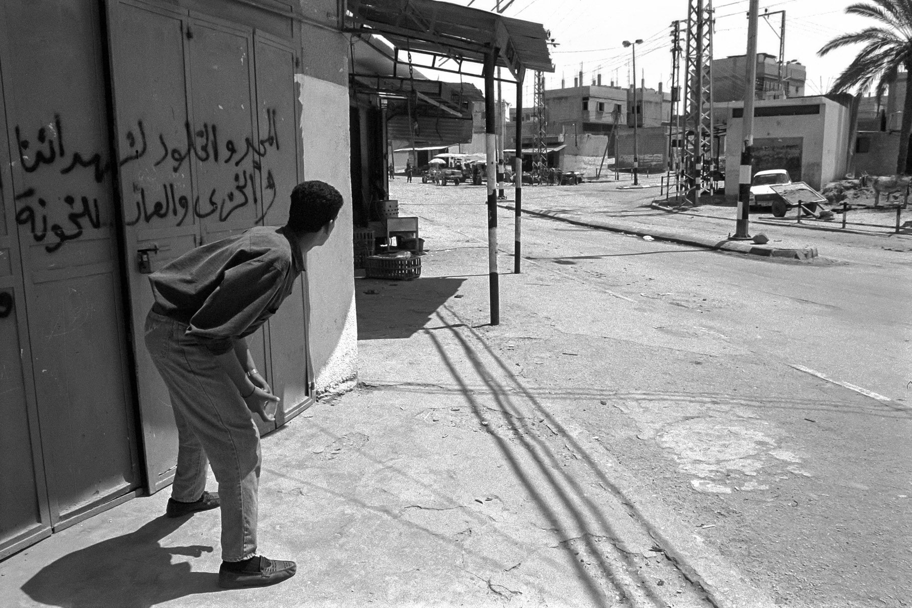 Daily scenes during the first Intifada, Khan Younis, 1993