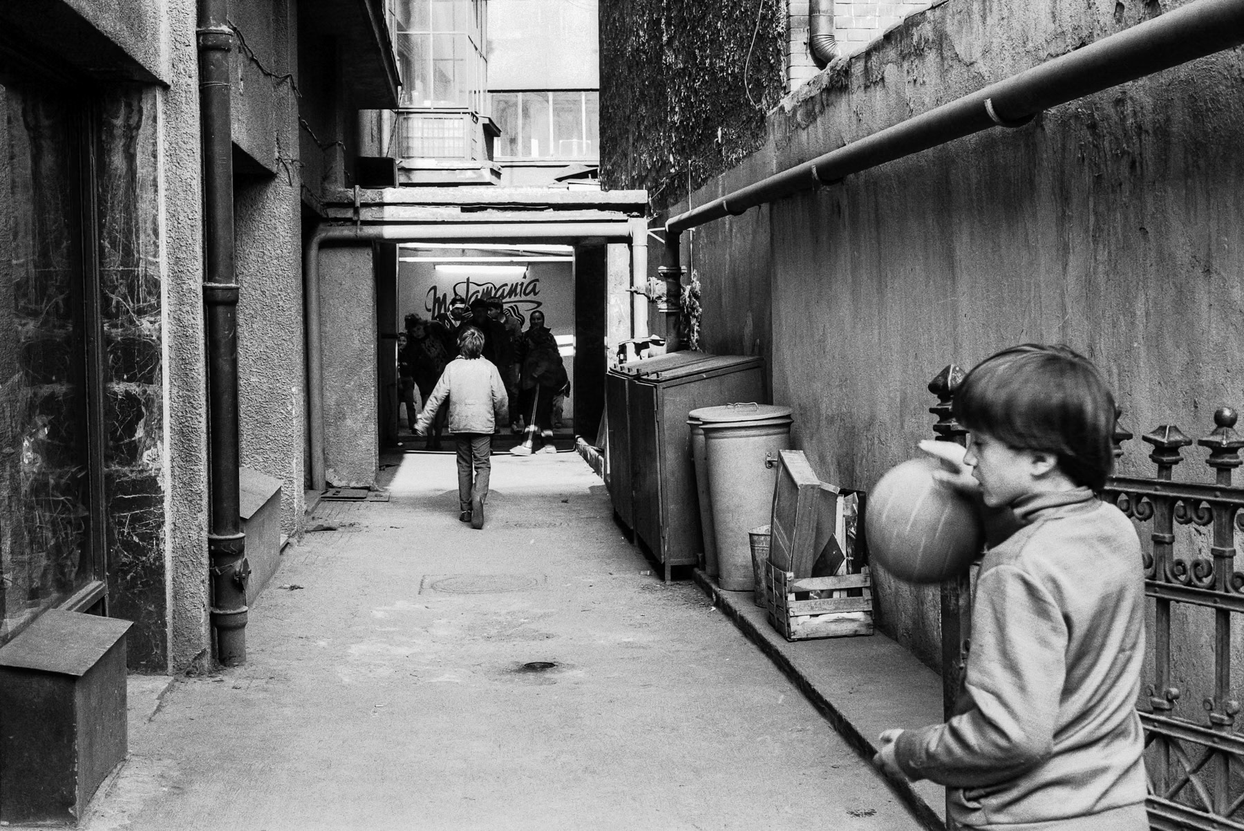 Bucharest city centre, April 1991