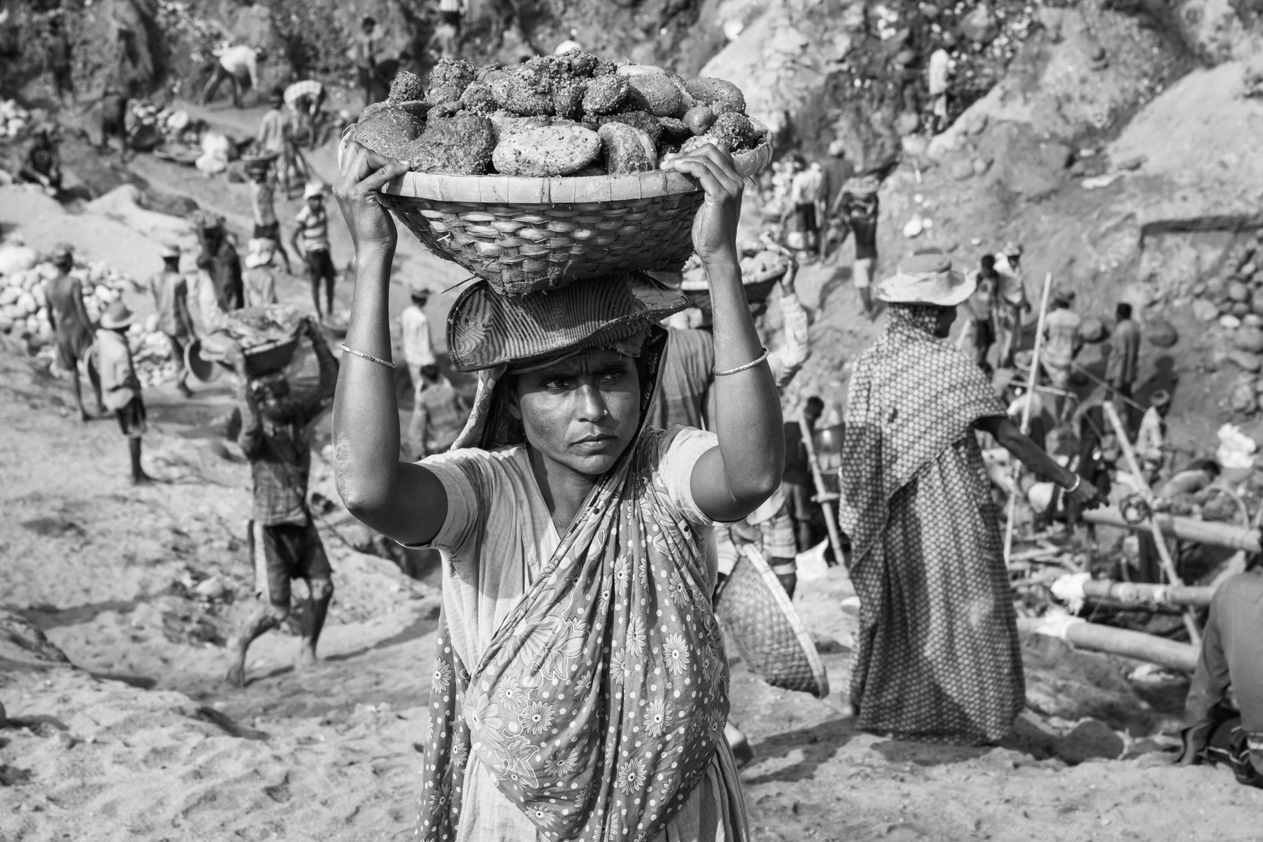 Women carrying stones, Jaflon, Bangladesh, December 2015