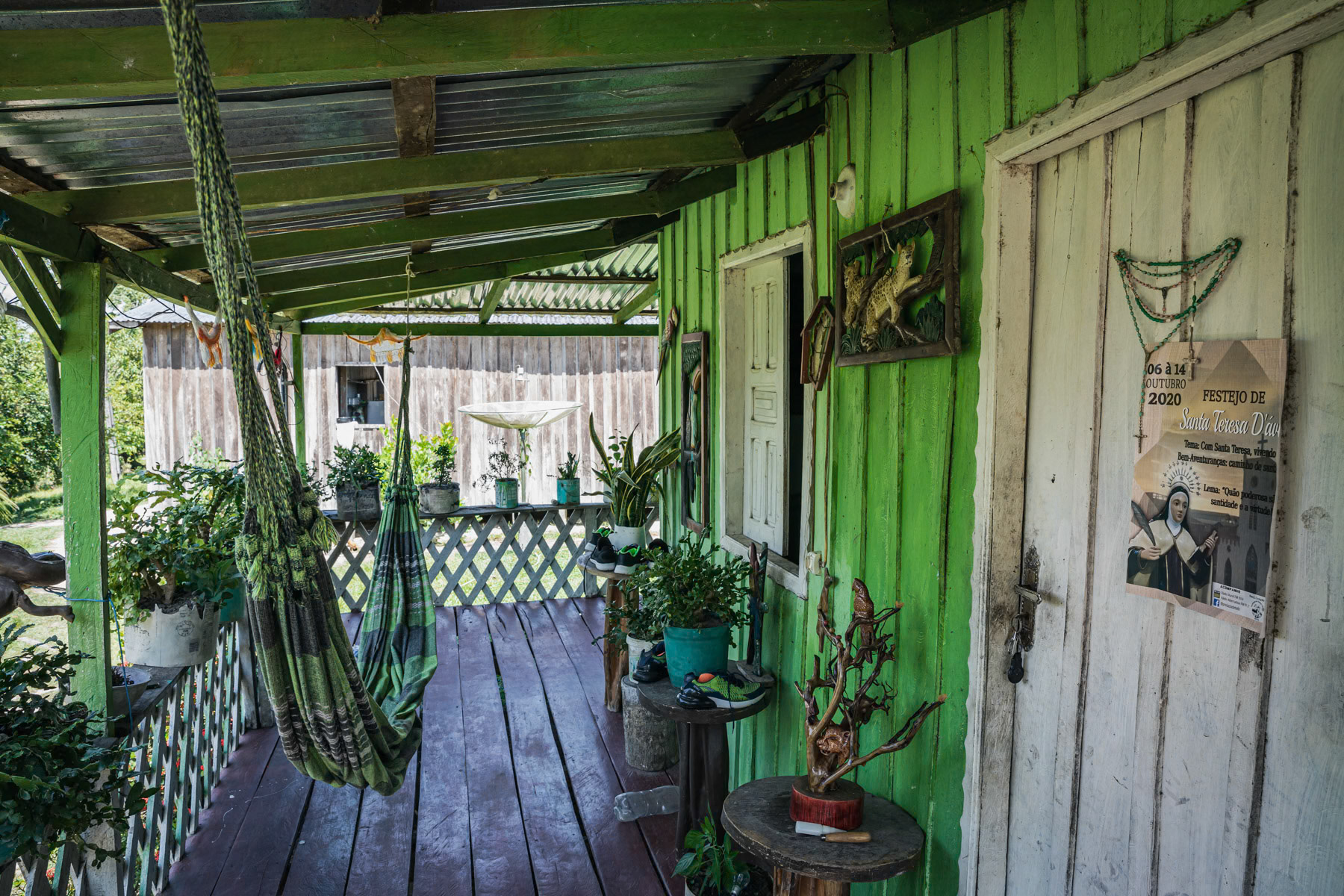 A typical house in an Amazonian village in usually remote areas only reachable by small boats and foot depending of the time of the year and the water level of the rivers. Ipapucu community 2 hours from Tefé the region's main city. Ipapucu, Amazonas state, Brazil, October 2020