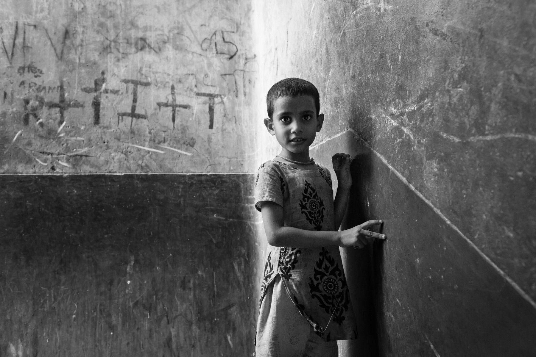 Collective centre for stateless Bihari in Jhowtila, Chittagong, Bangladesh, June 2015