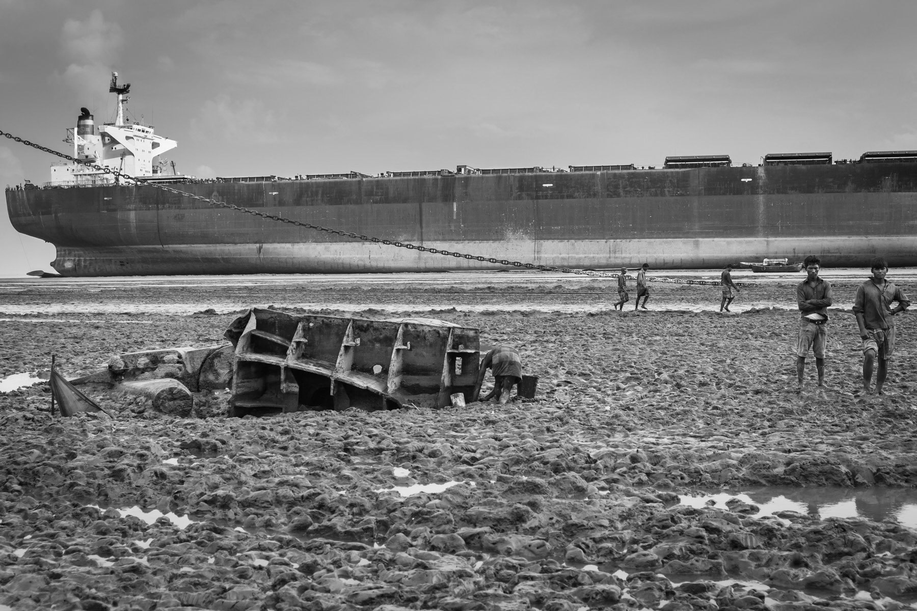 Heavily polluted shore south of Chittagong, Kumira ship breaking yards, Bangladesh, June 2015