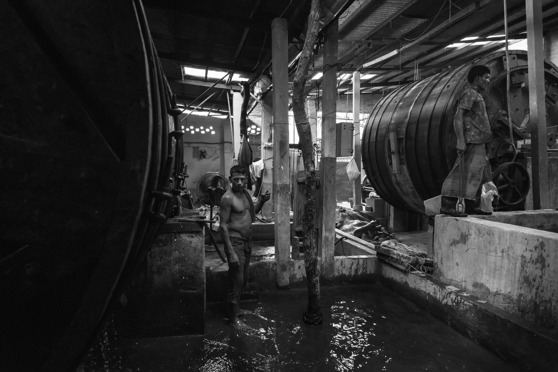 Wooden drums where animal skin is rotating for several hours, Hazaribagh, Dhaka, October 2014