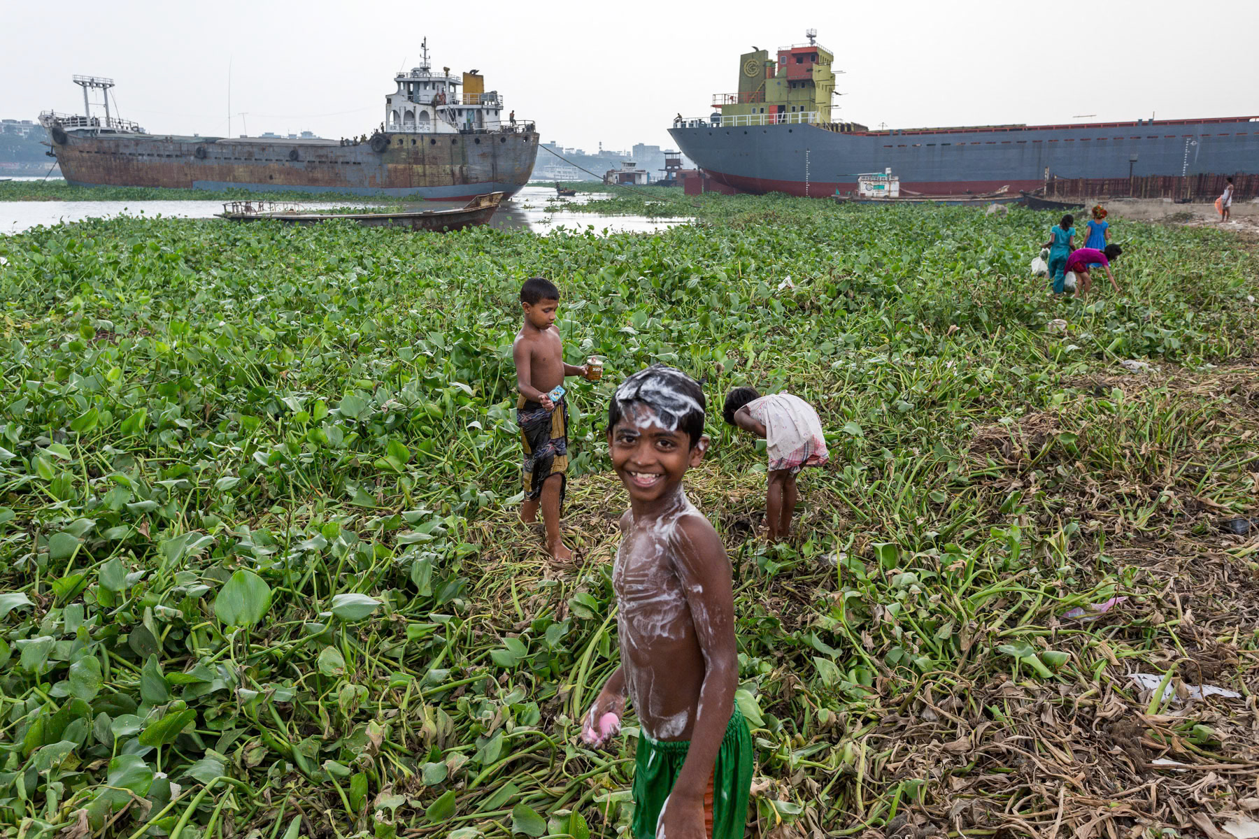Kerenigong neighbourhood along the Buriganga river in Dhaka, Bangladesh, October 2014