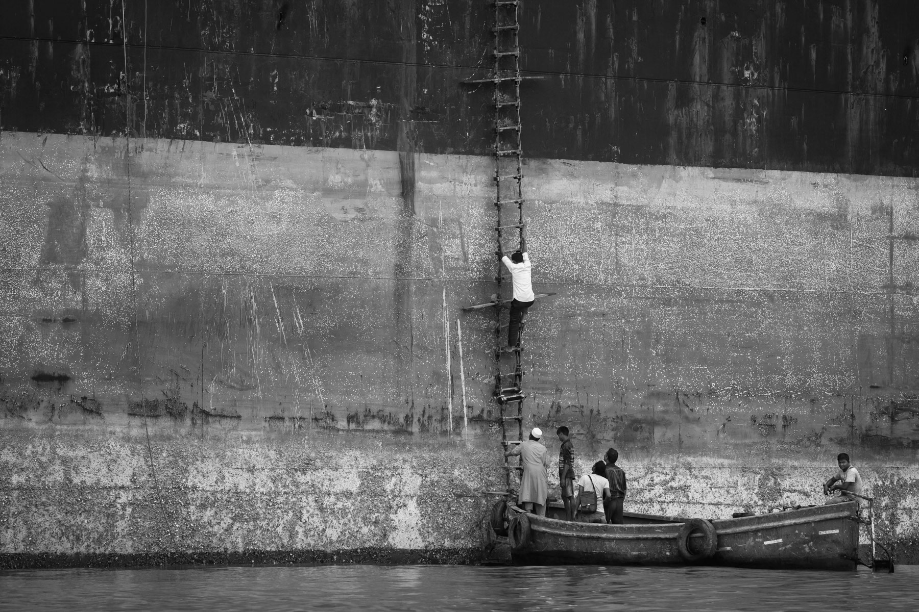 Ship cutters being brought to work, Bhatiary ship breaking yards, Bangladesh, October 2014