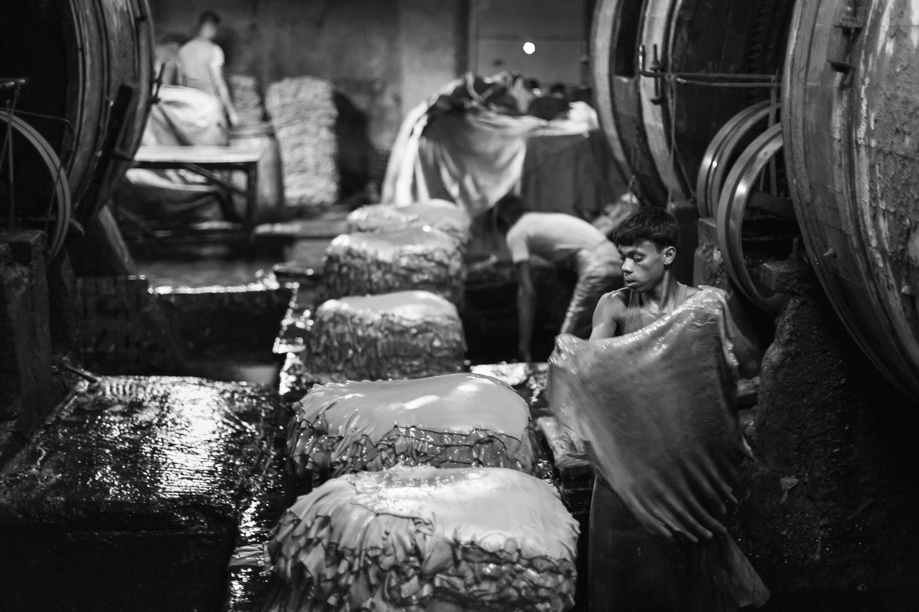 Tannery workers, Hazaibagh in Dhaka, May 2015