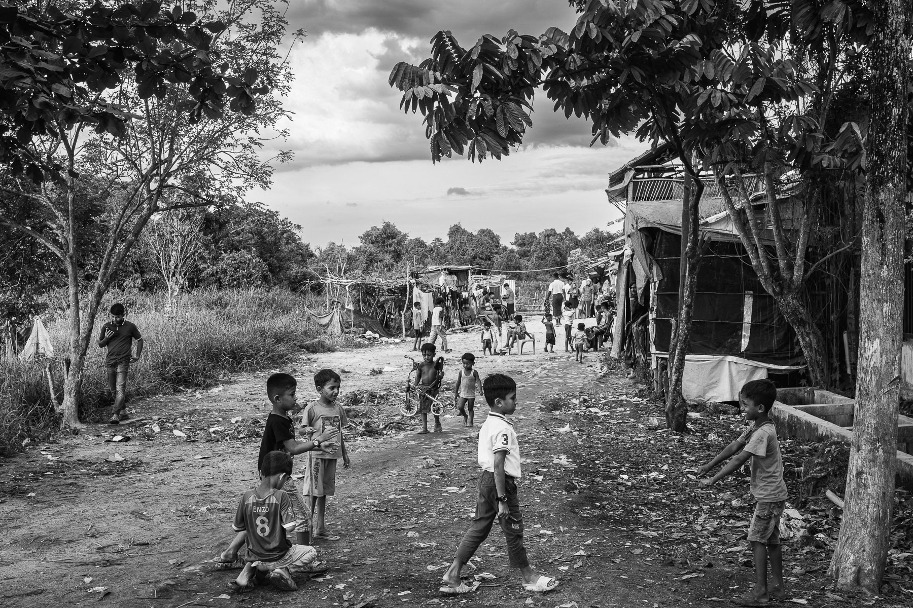 This camp, sheltering approximately 600 Rohingya people from Myanmar, illustrates the harsh reality after a perilous sea journey: a struggle for survival against inadequate clean water, sanitation, and the ever-present danger of disease. Pekanbaru, Indonesia, May 2025