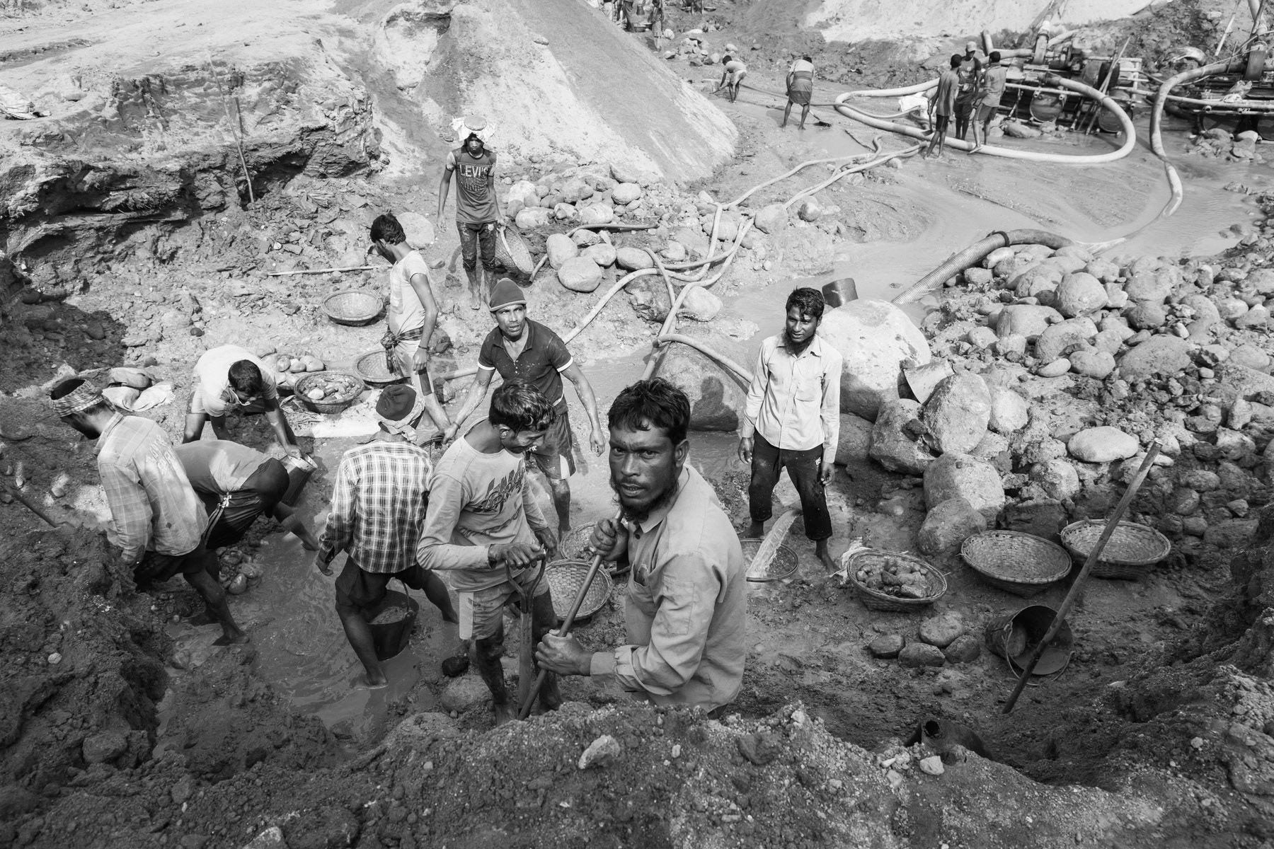 Goyain riverbed where stones for the contruction sector are being extracted, Jaflong, Bangladesh, December 2015