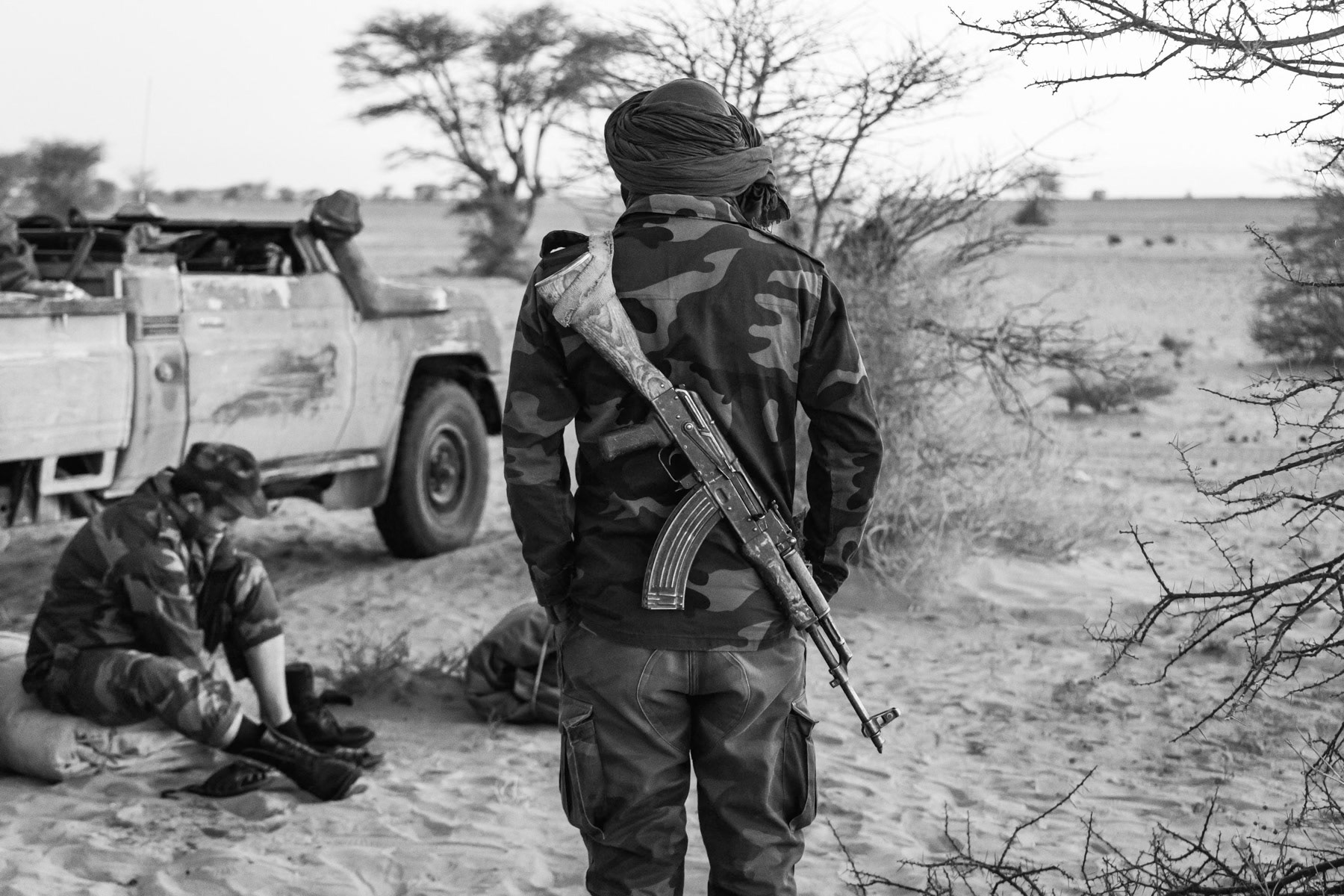 Sahrawi soldiers breaking up their mobile camp in a military active zone of the 2nd military region of the liberated territories of the Sahrawi Arab Democratic Republic (SADR). Frontline area near Mahbez, Western Sahara, October 2021