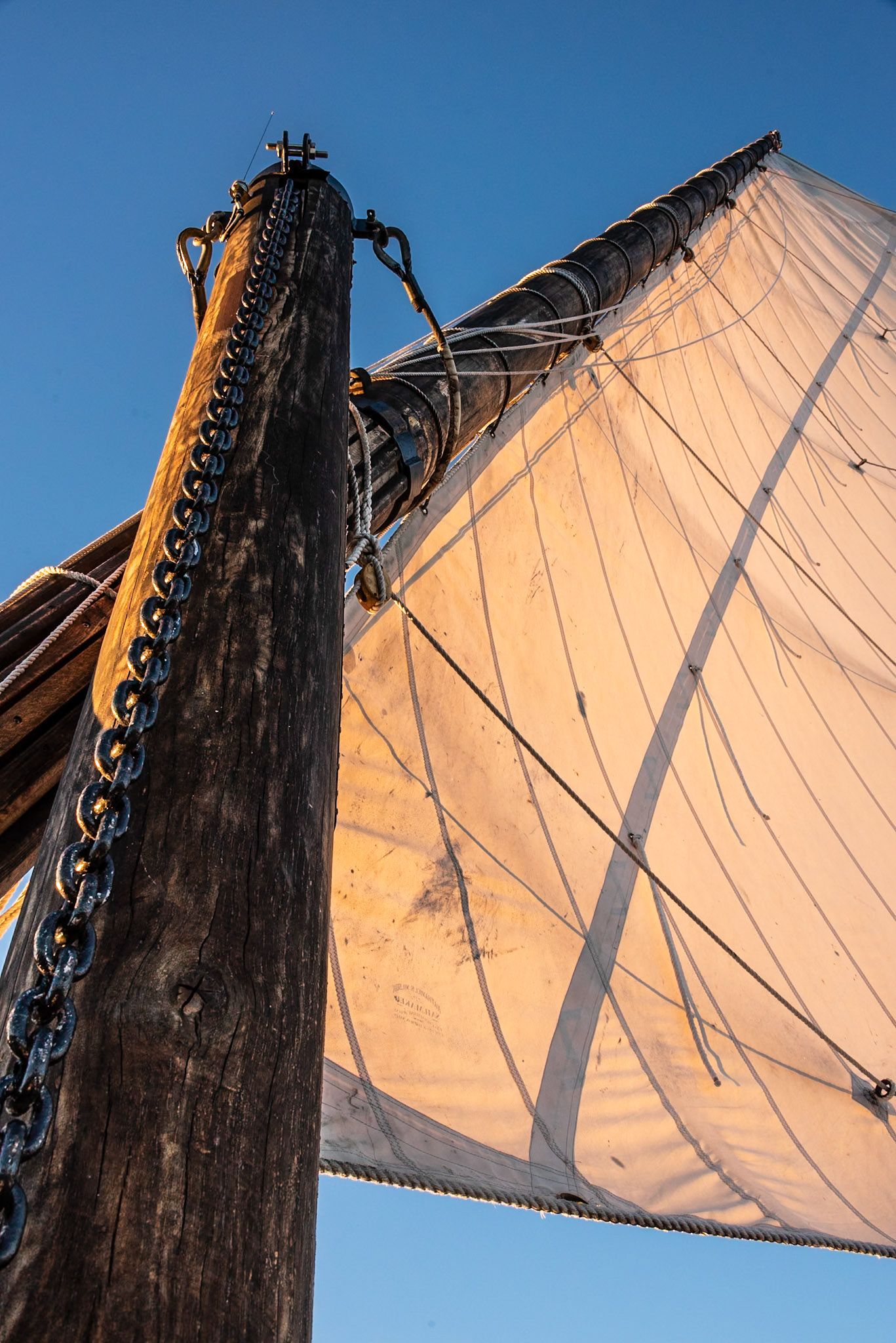 Gundalow Mast & Sail