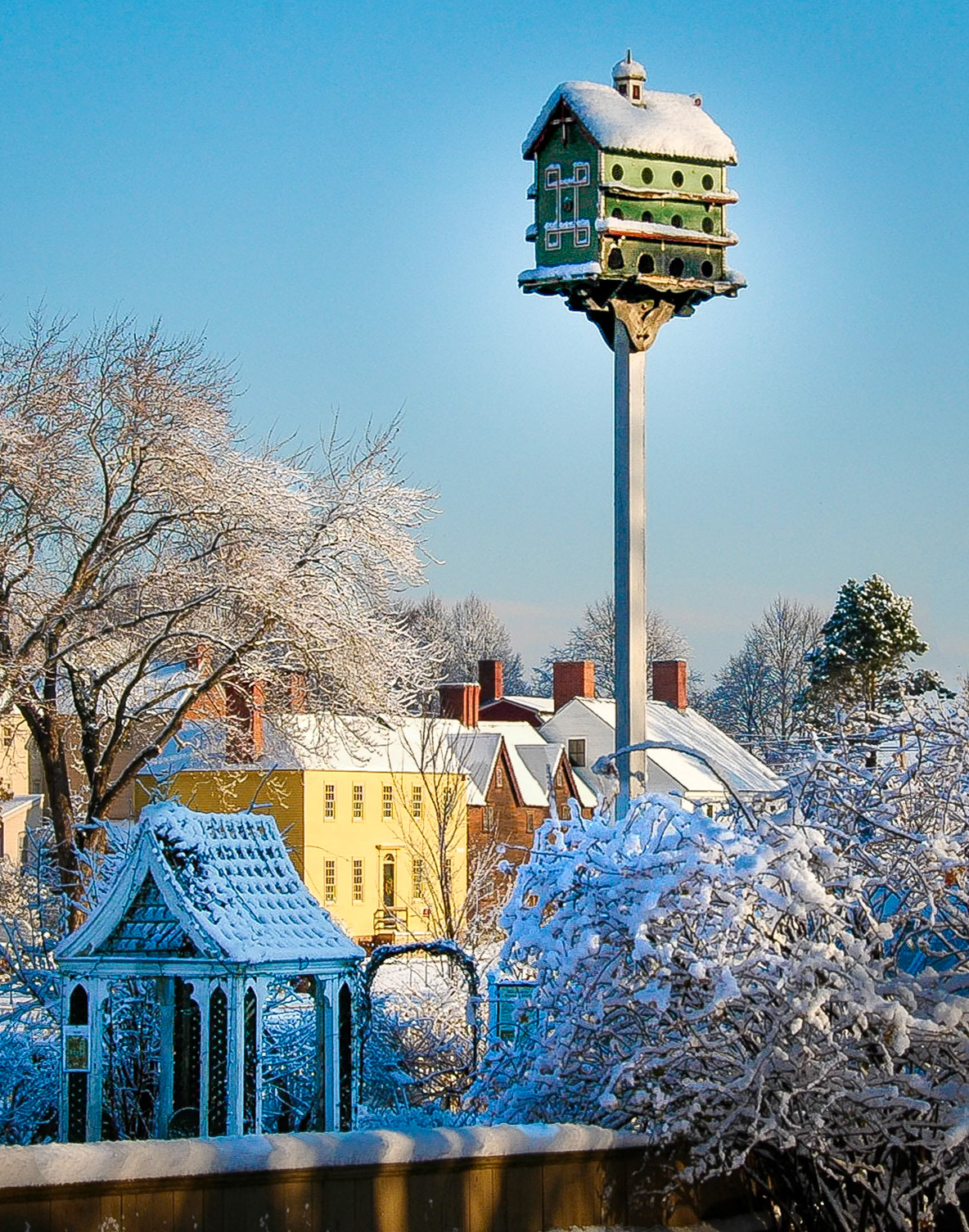 Birdhouse at the Banke
