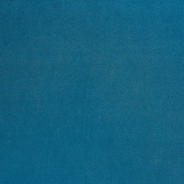 Блакитний текстиль з легкою фактурою