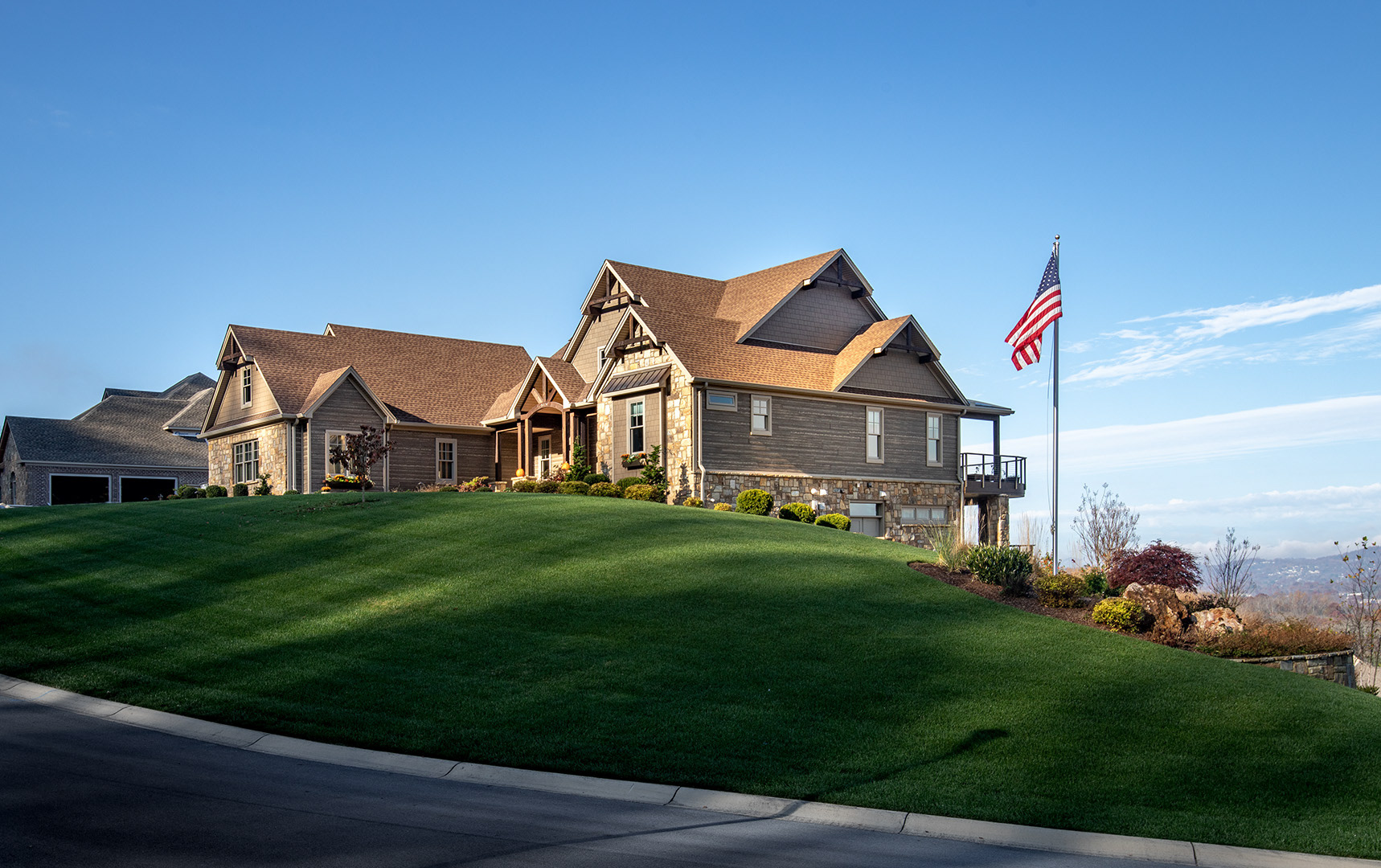 Summit Residence, 2020