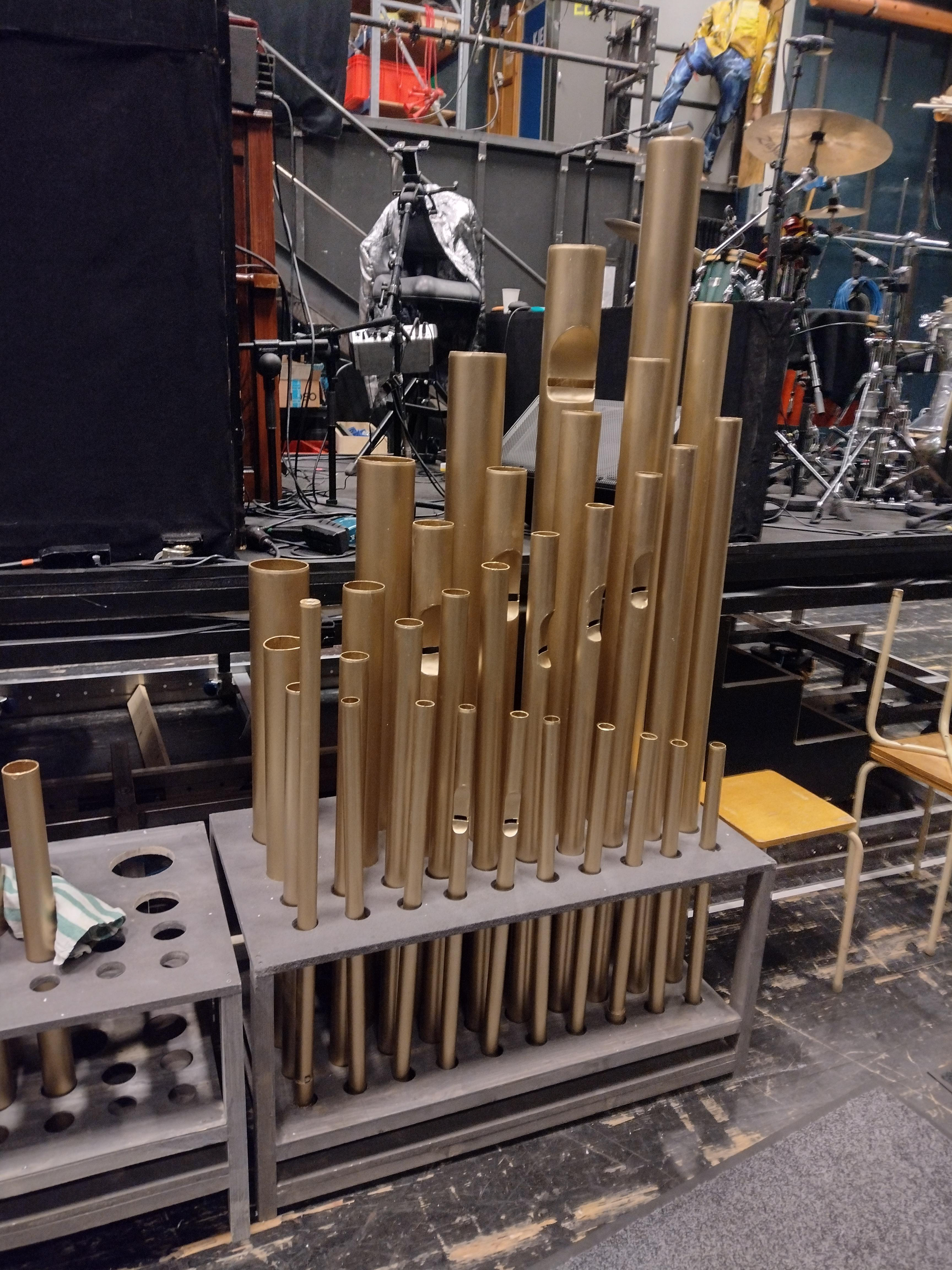 Fake organ pipes