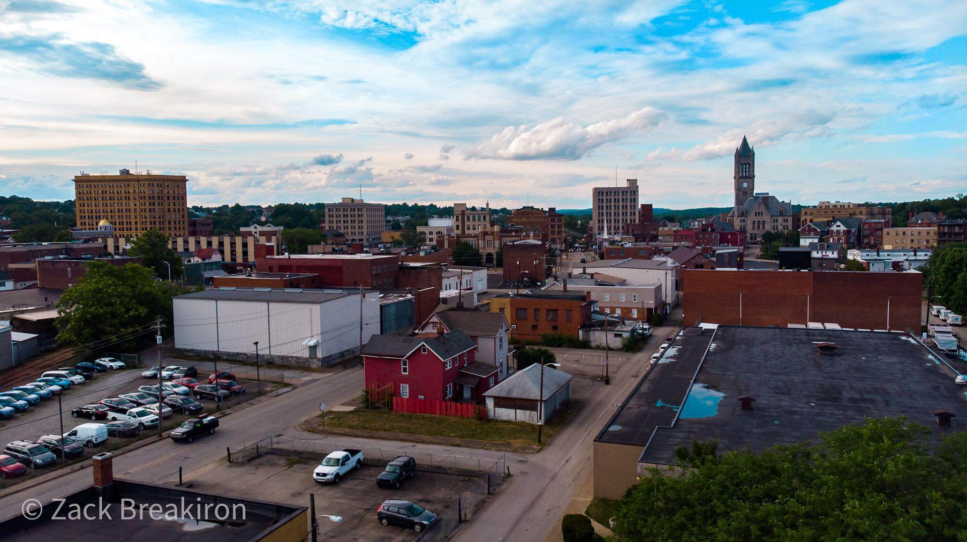Fayette County Courthouse https://appalachiantrends.com ©