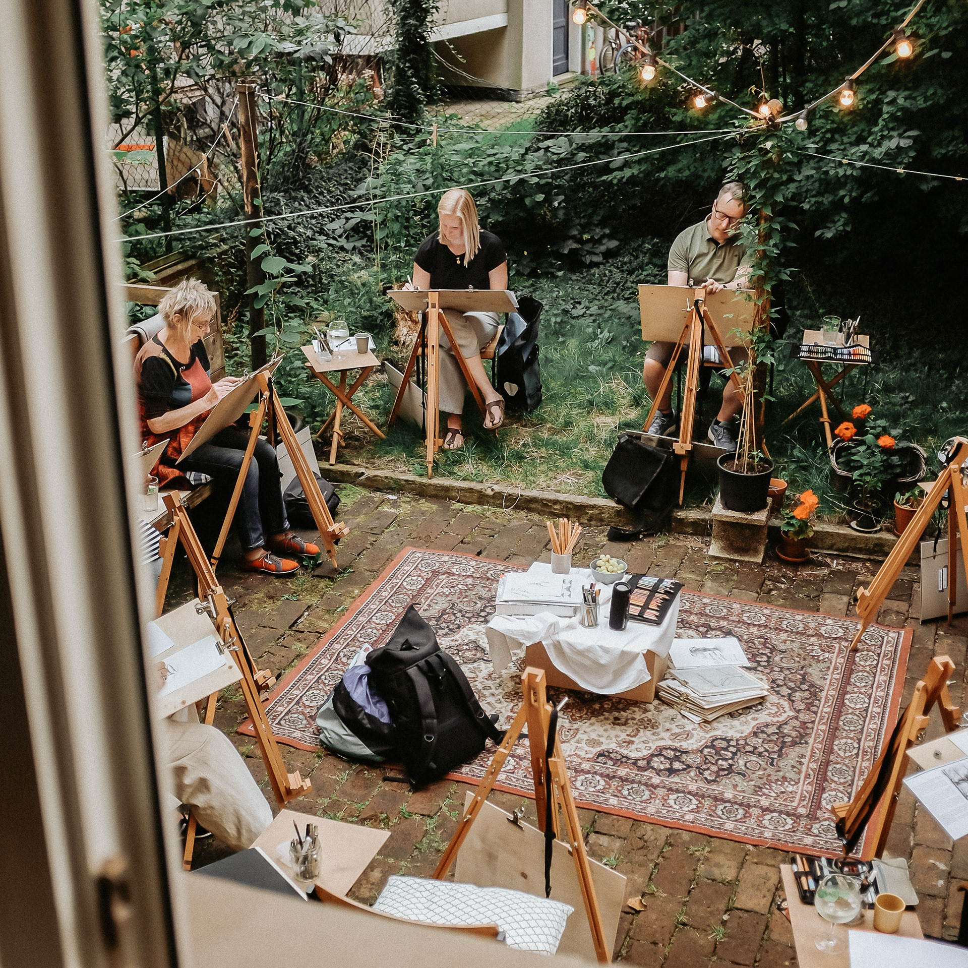 Zeichnen im Hinterhof