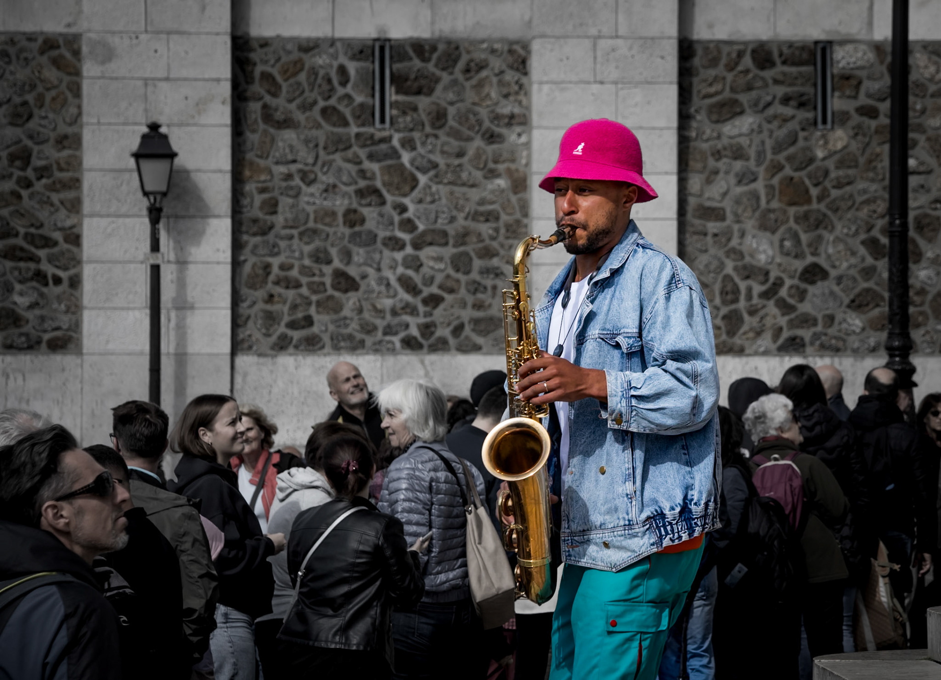 Montmartre - street performer
