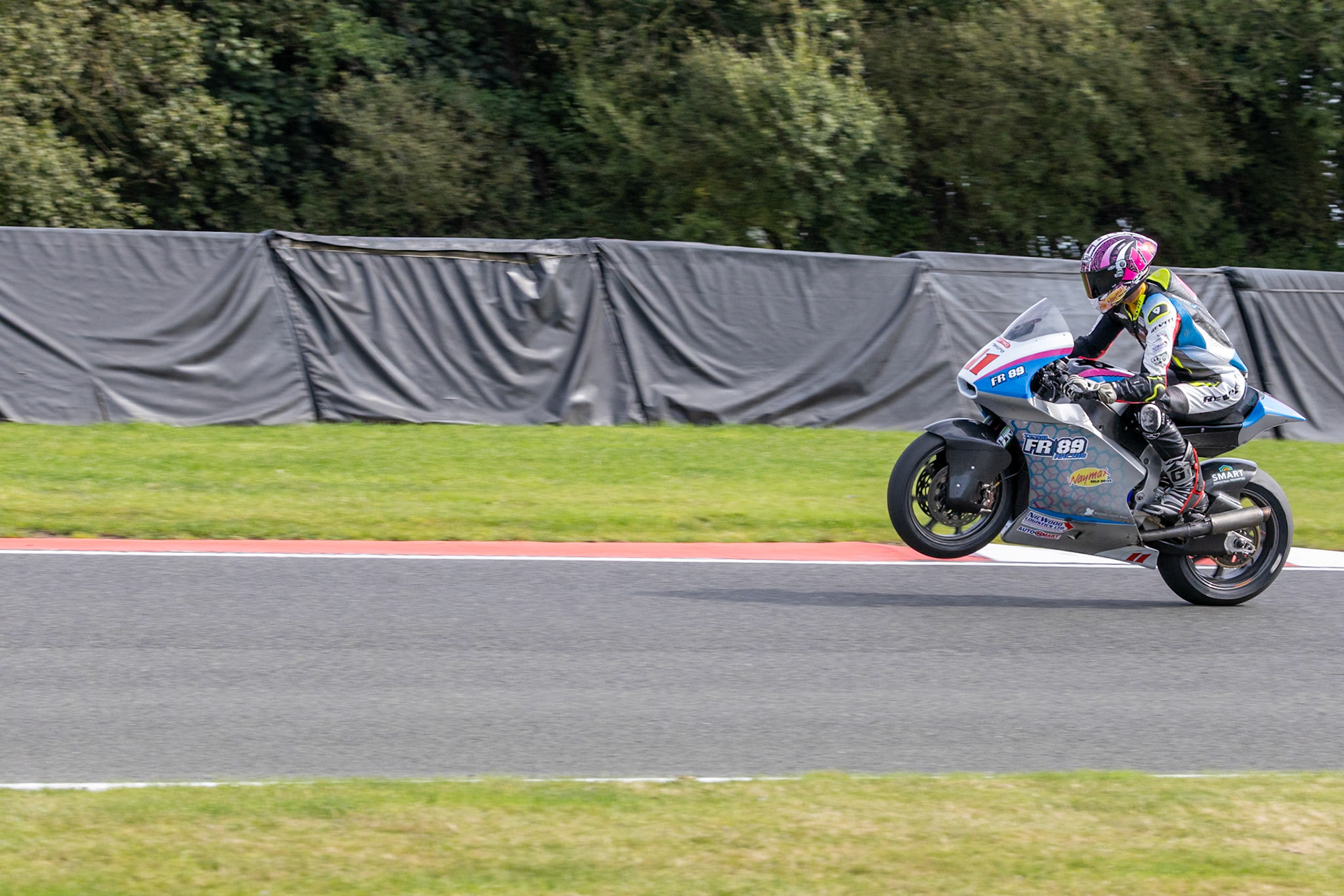 BSB Outlon Park Supersport/GP 2 Qualifying 2 Brittens