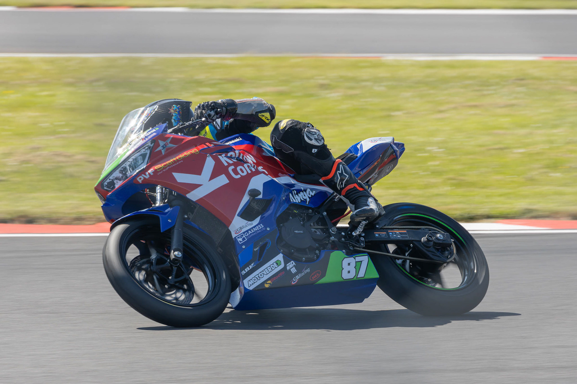 Donington May 24 Junior Supersport Melbourne Loop