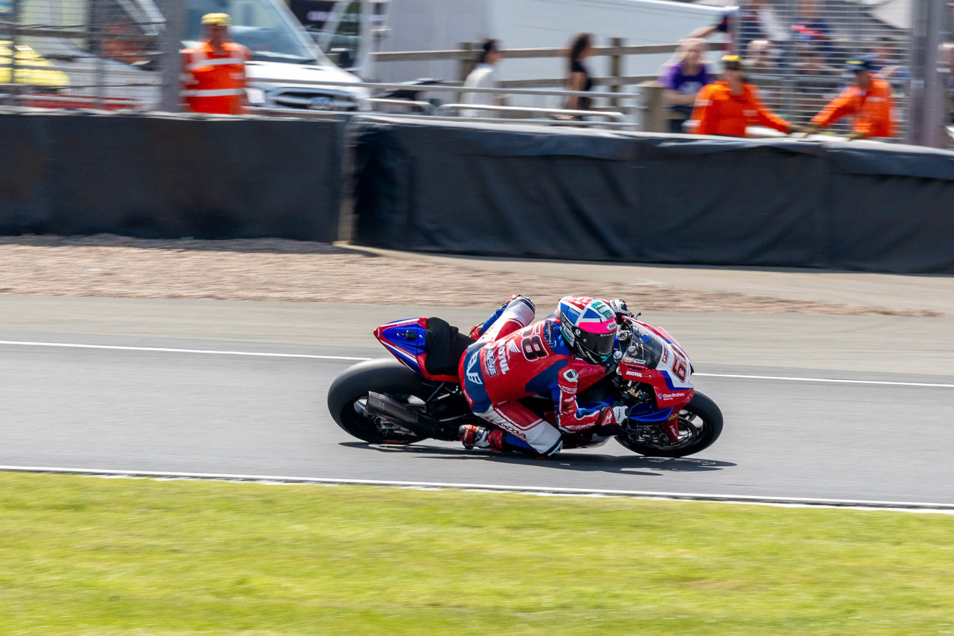Tom Neave