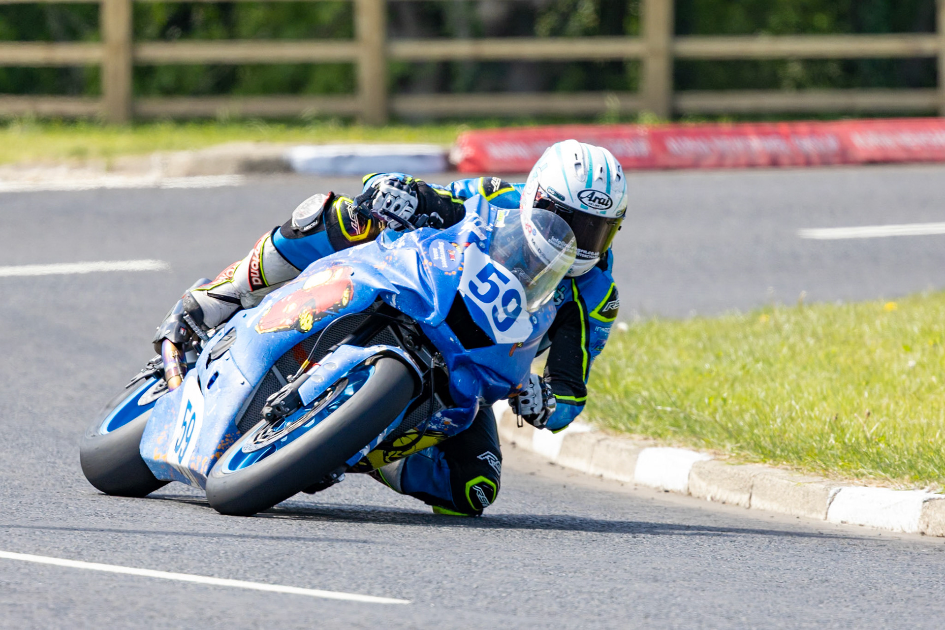 Supersport Qualifying Magic Roundabout NW200 25