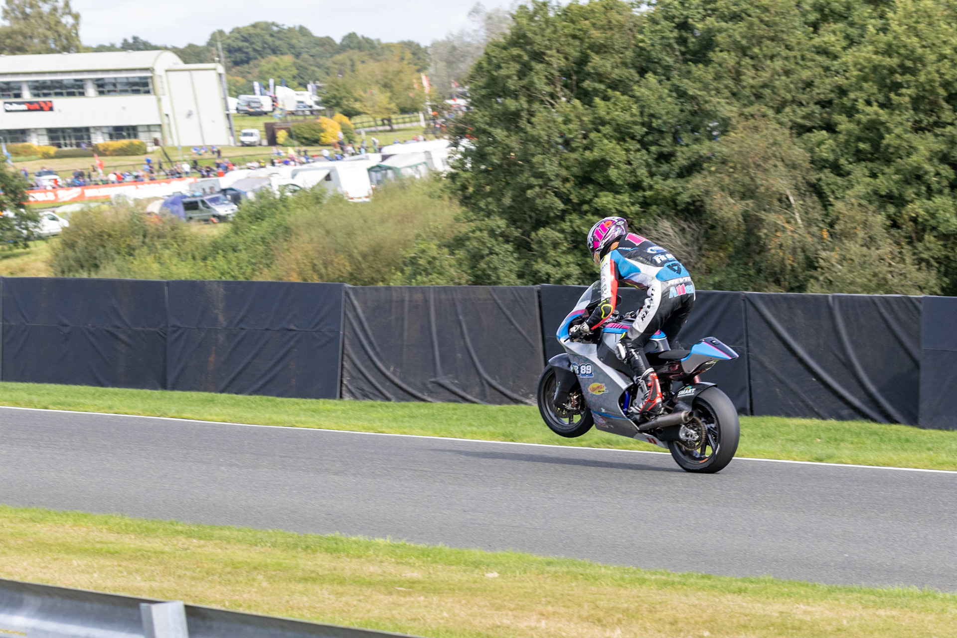 BSB Outlon Park Supersport/GP 2 Qualifying 2 Brittens