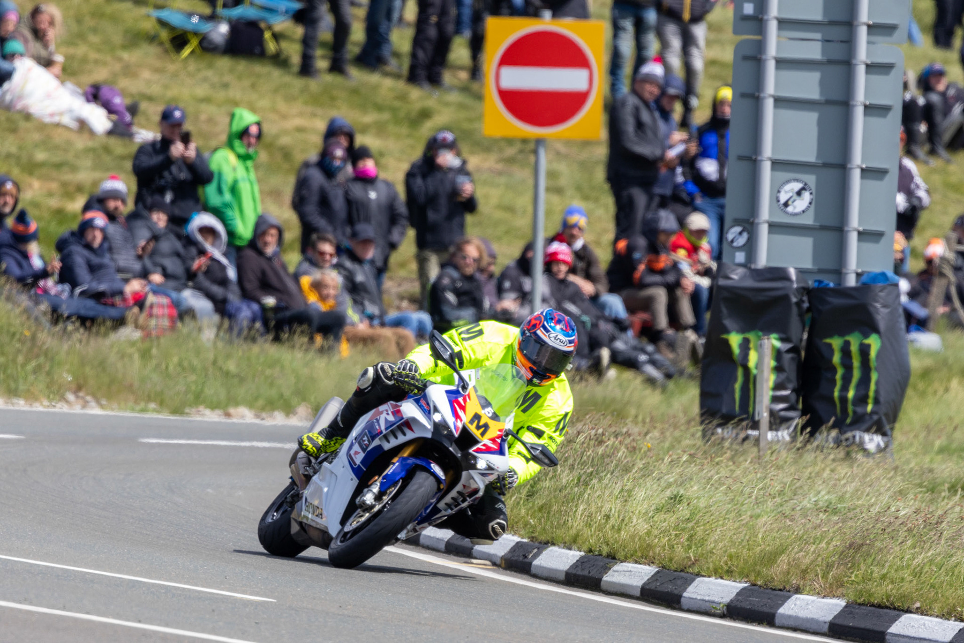Supertwin Race 1 Bungalow TT 24