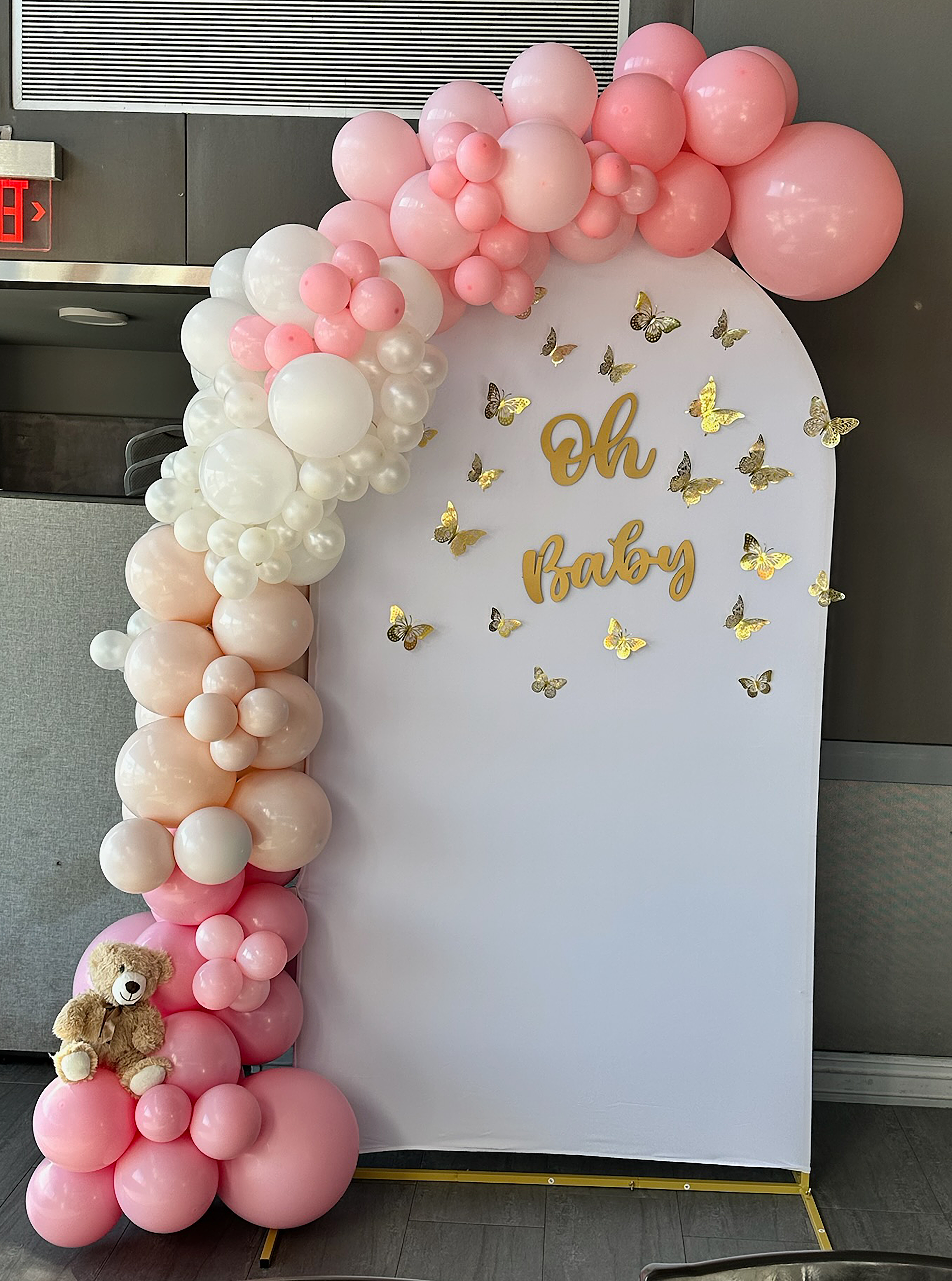 Oh Baby Shower Balloons and Backdrop